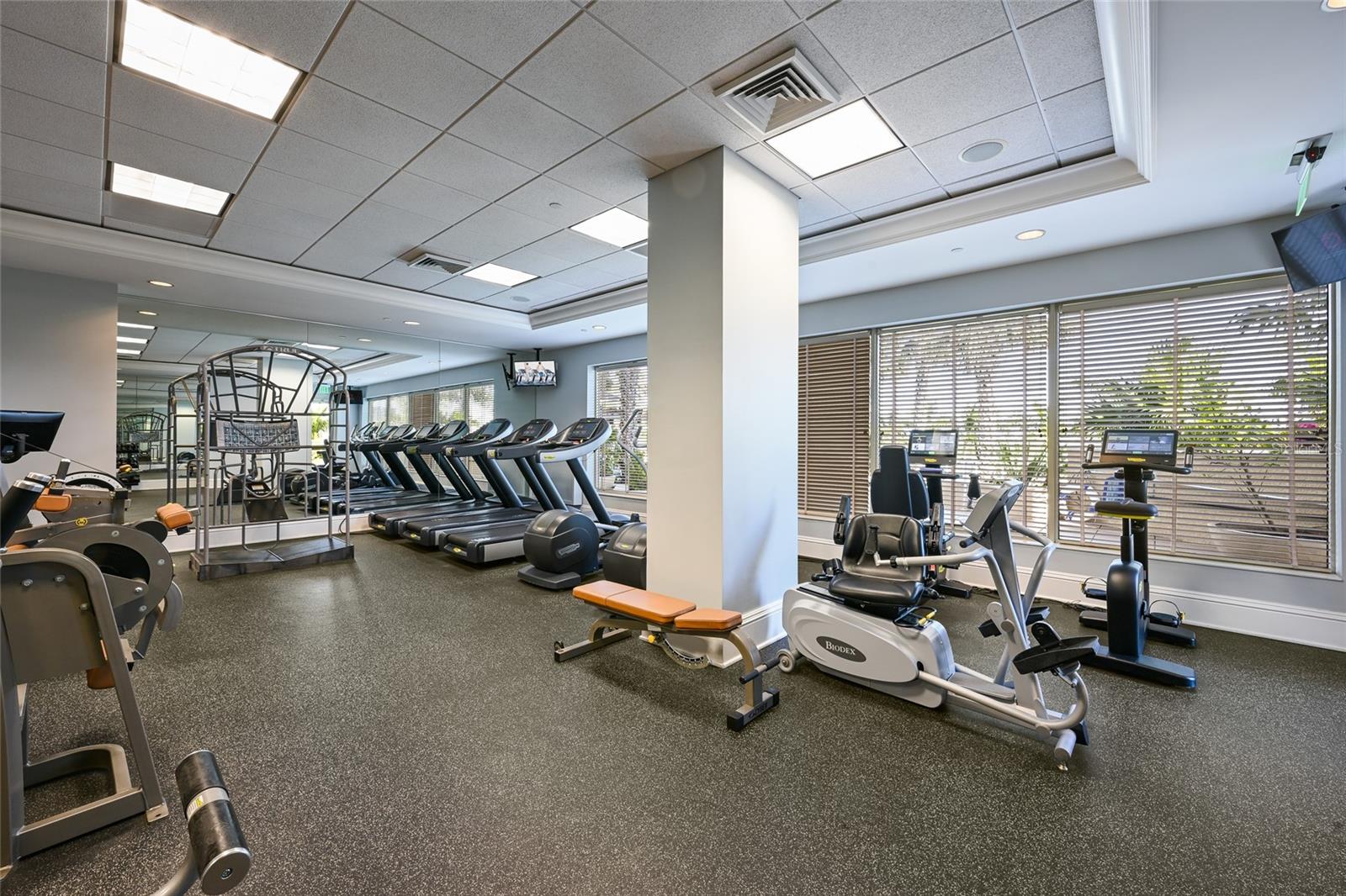 1300 BENJAMIN FRANKLIN DR #809