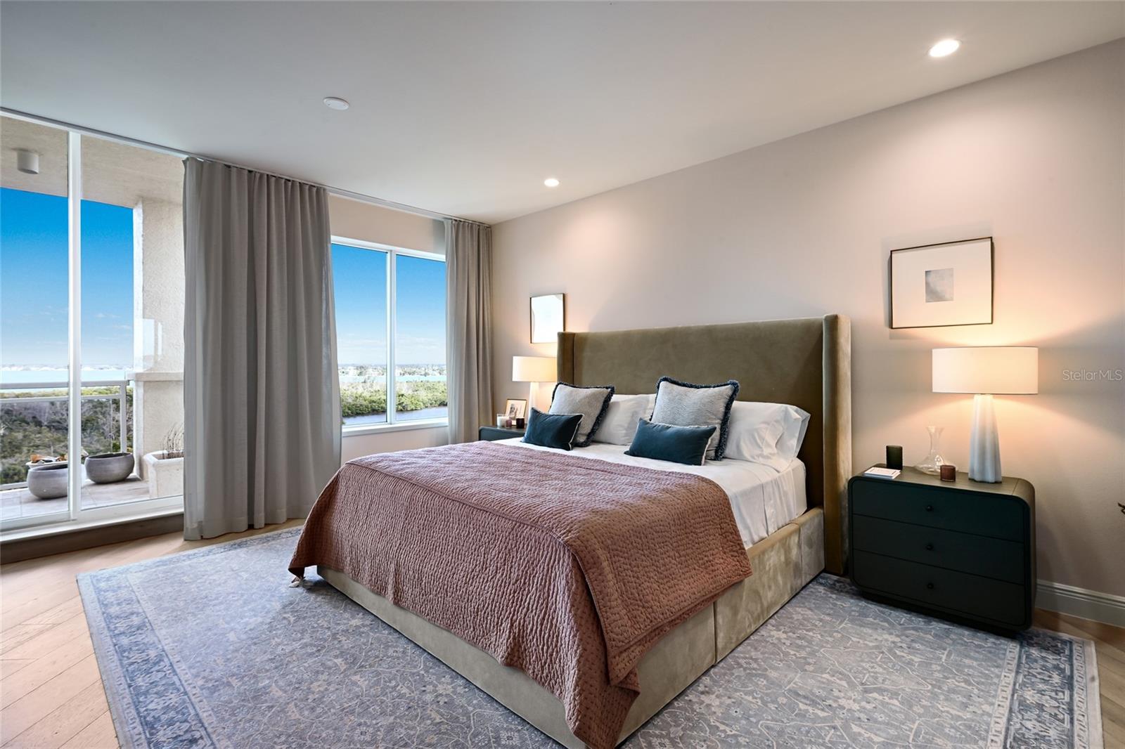 1300 BENJAMIN FRANKLIN DR #809