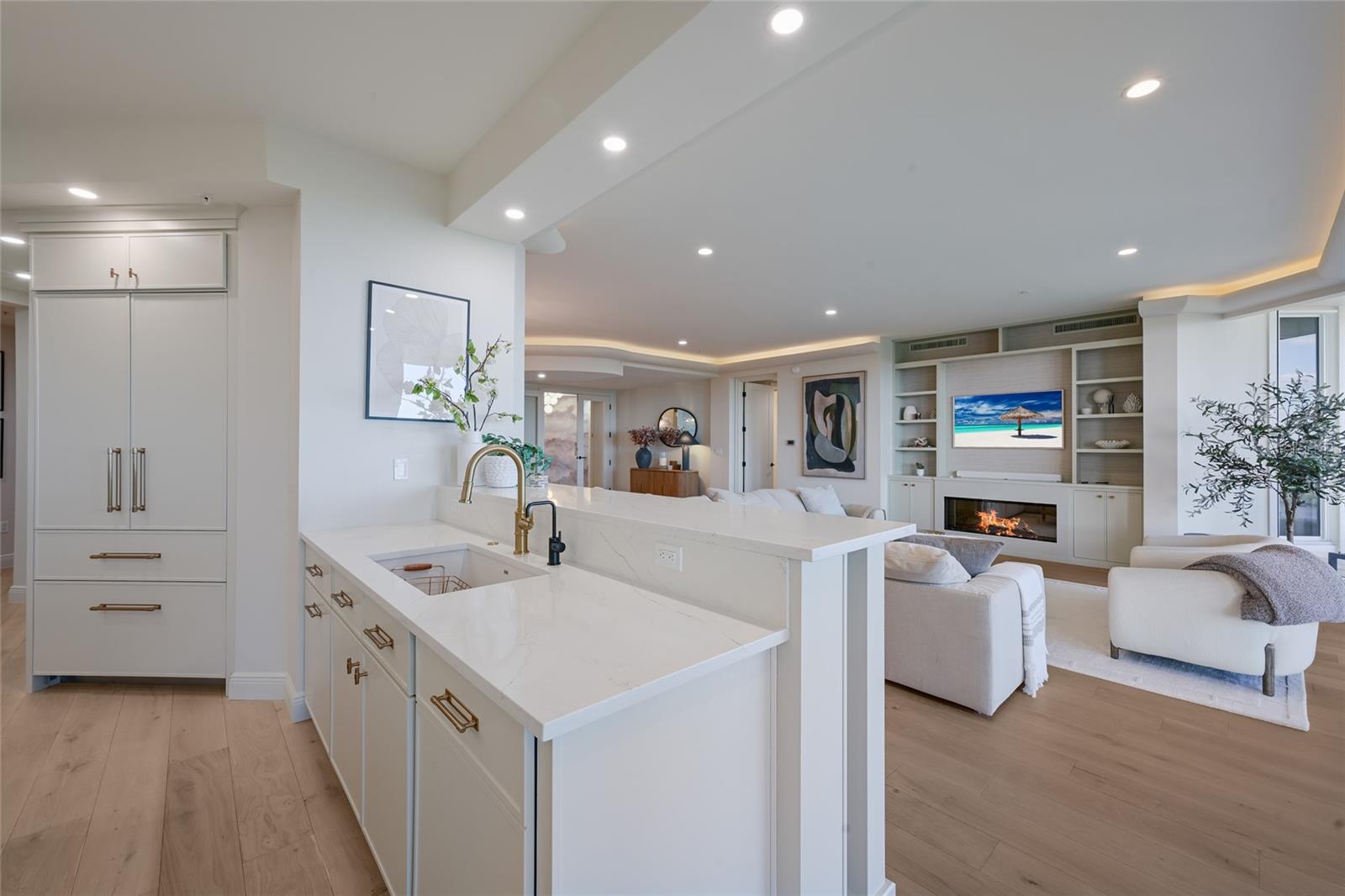 1300 BENJAMIN FRANKLIN DR #809