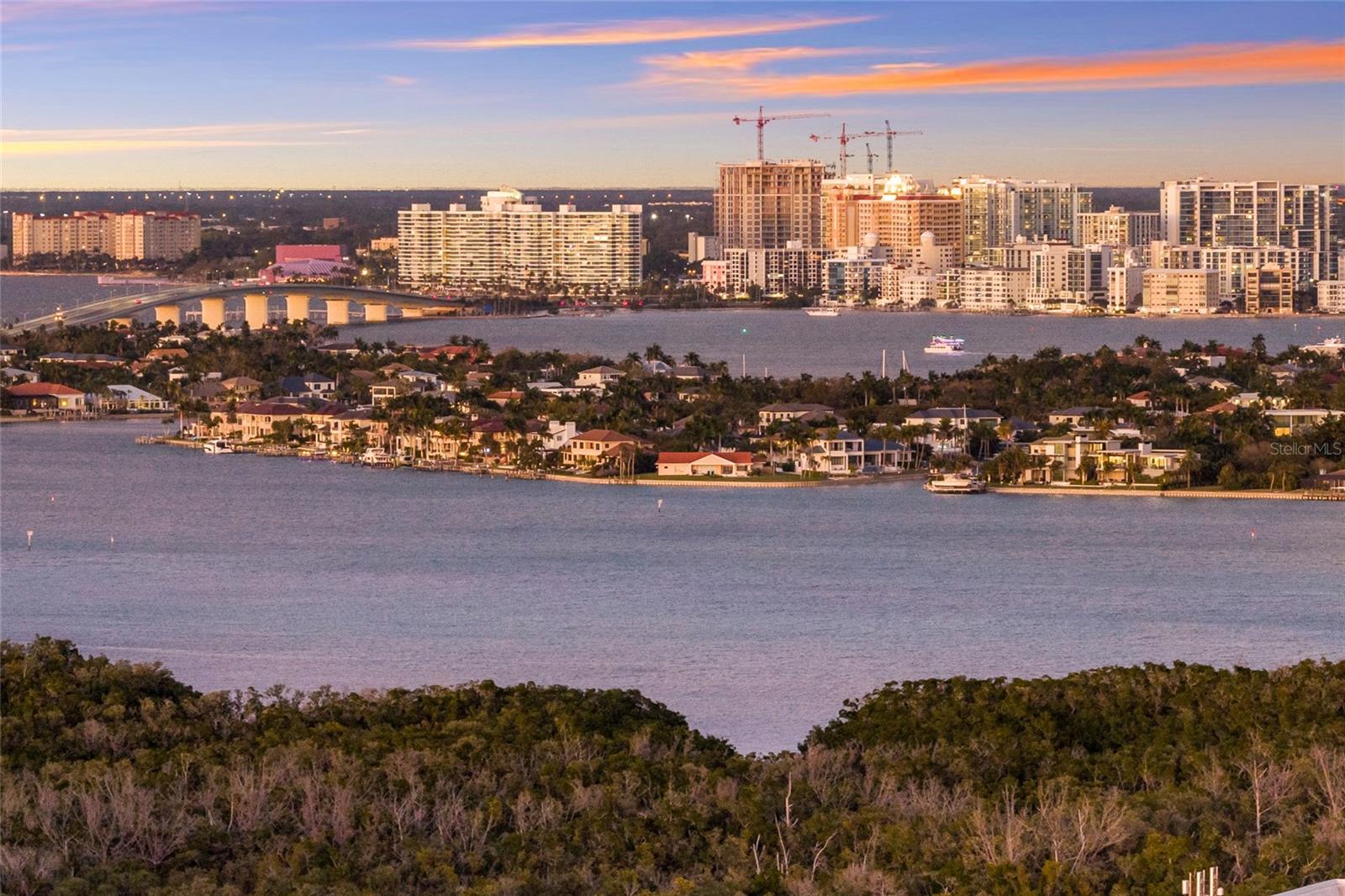 1300 BENJAMIN FRANKLIN DR #809