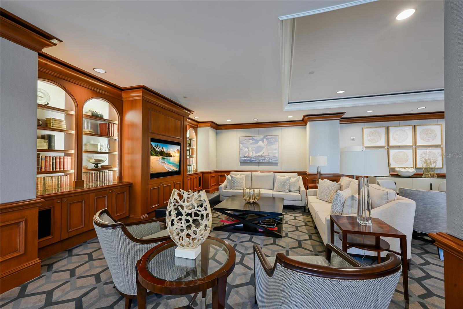 1300 BENJAMIN FRANKLIN DR #809