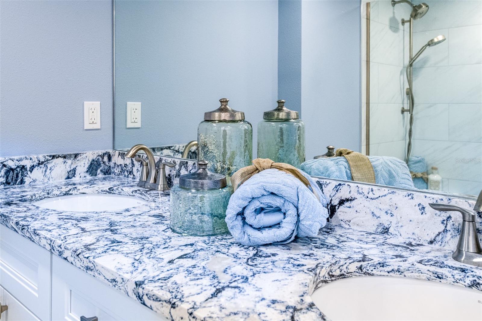 1750 BENJAMIN FRANKLIN DR #10G