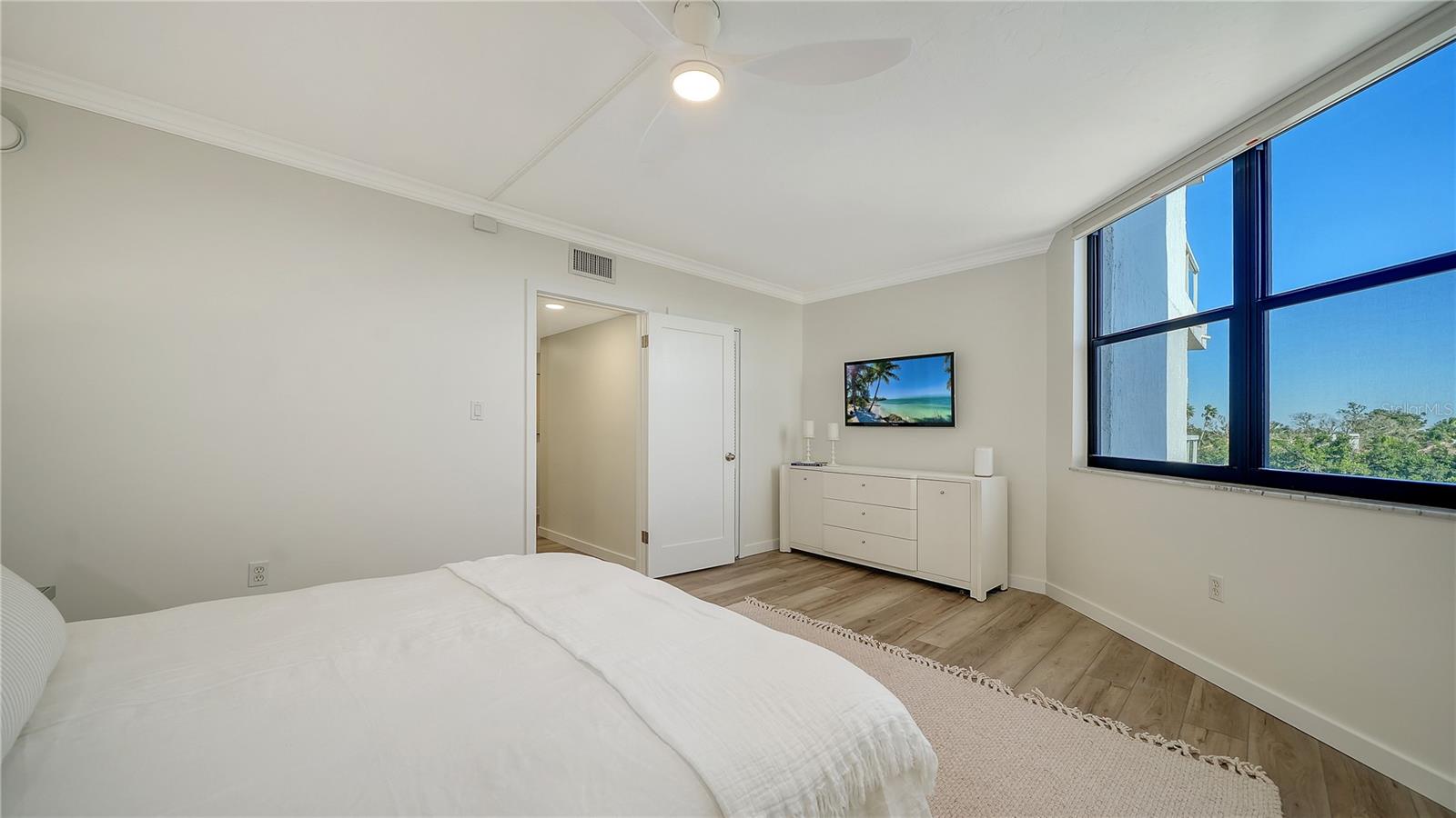 1000 LONGBOAT CLUB RD #403