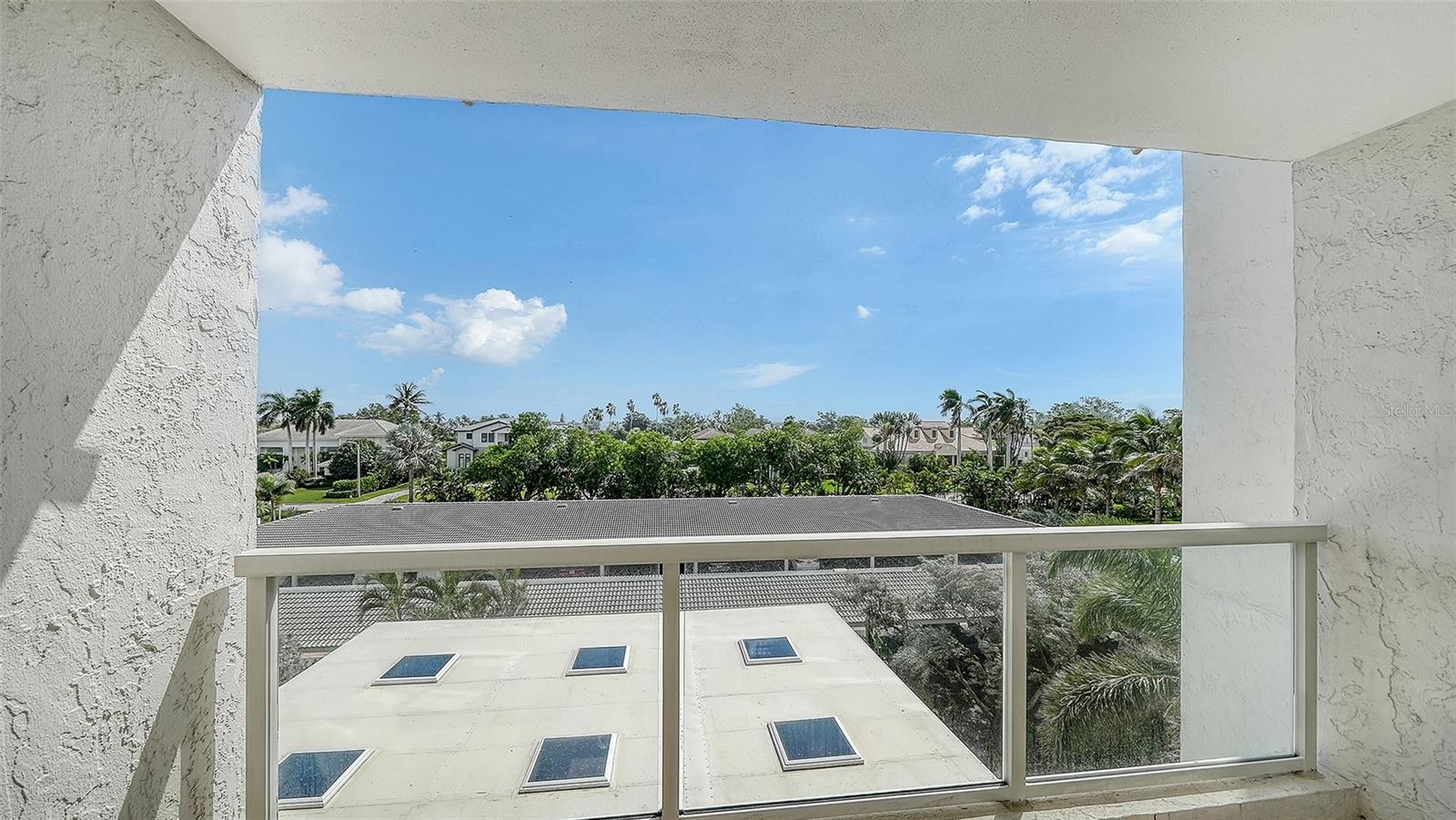 1000 LONGBOAT CLUB RD #403