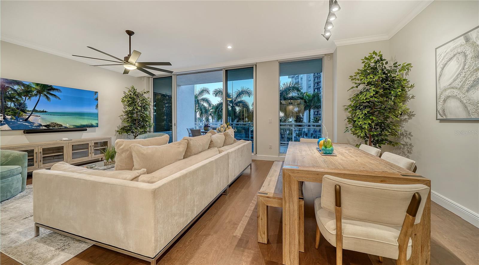 1300 BENJAMIN FRANKLIN DR #303