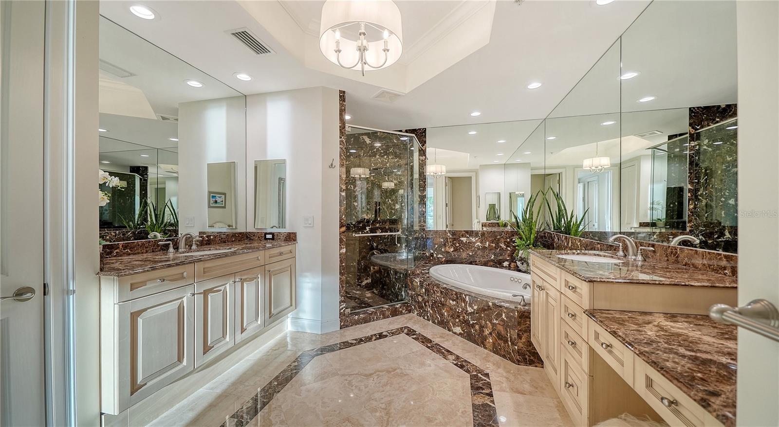 1300 BENJAMIN FRANKLIN DR #303