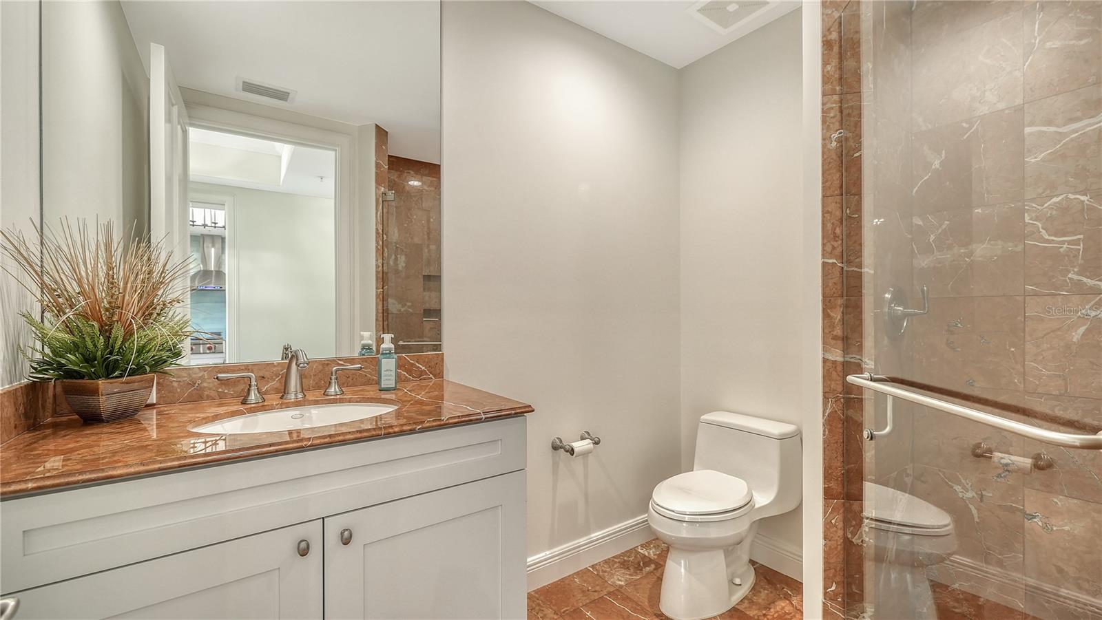 1300 BENJAMIN FRANKLIN DR #303