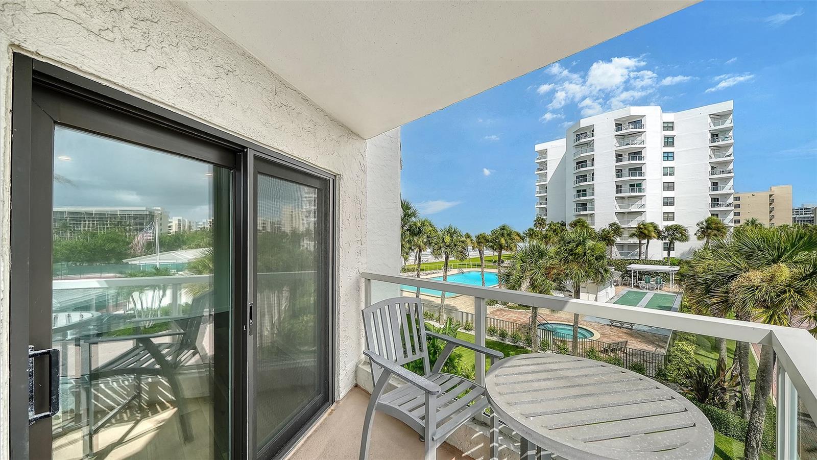 1000 LONGBOAT CLUB RD #304