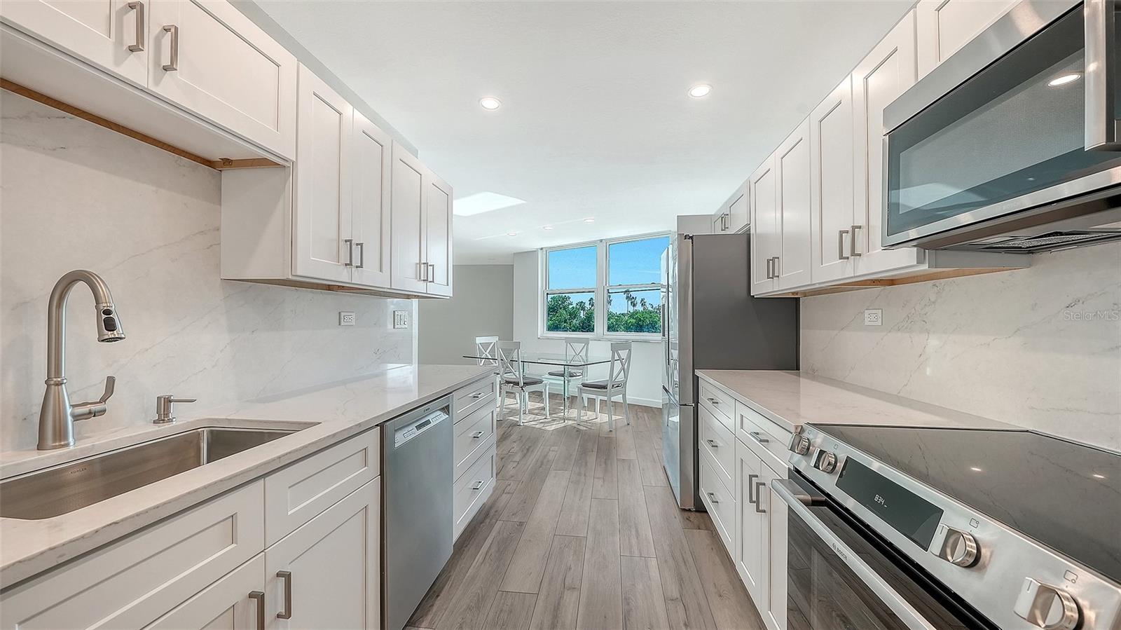 1000 LONGBOAT CLUB RD #304
