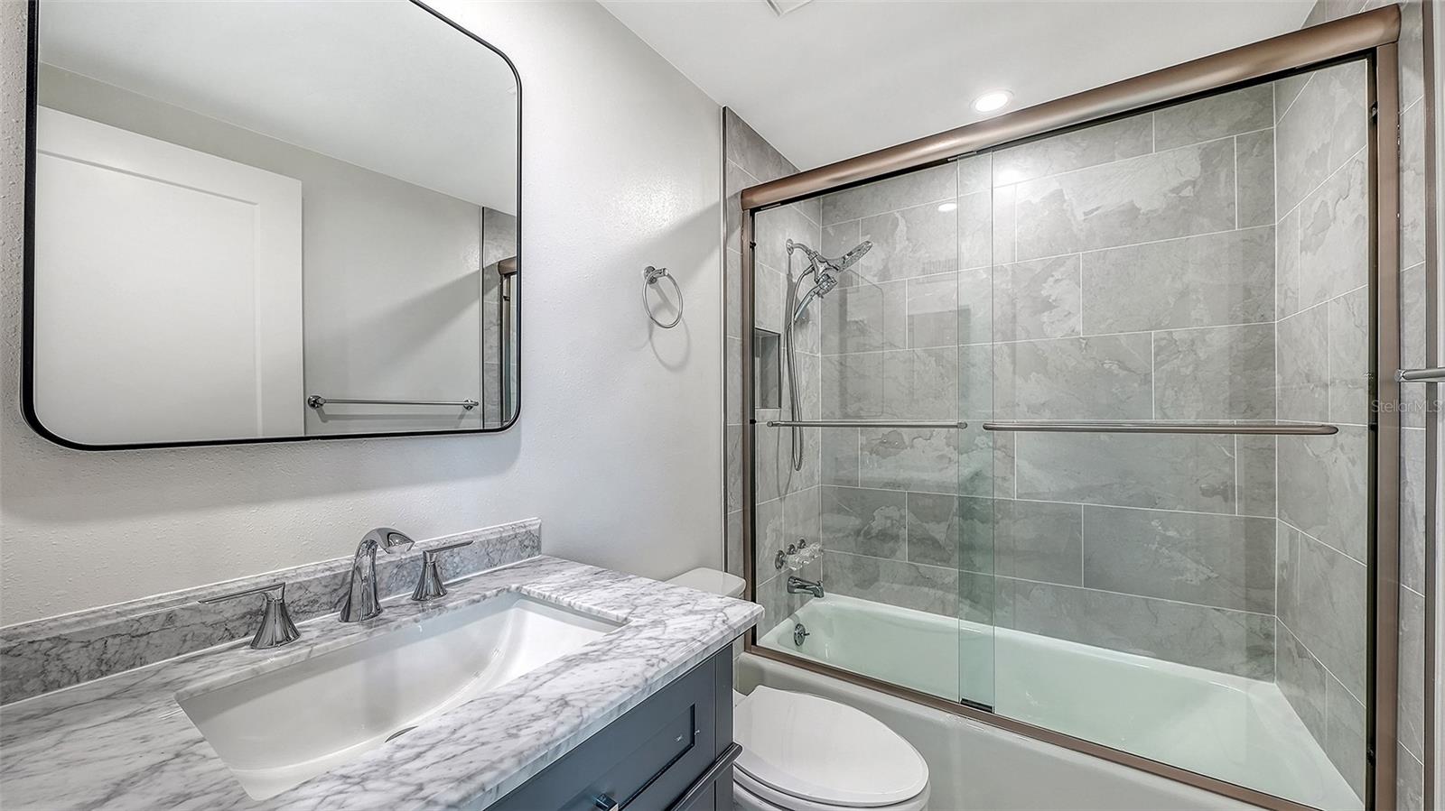 1000 LONGBOAT CLUB RD #304