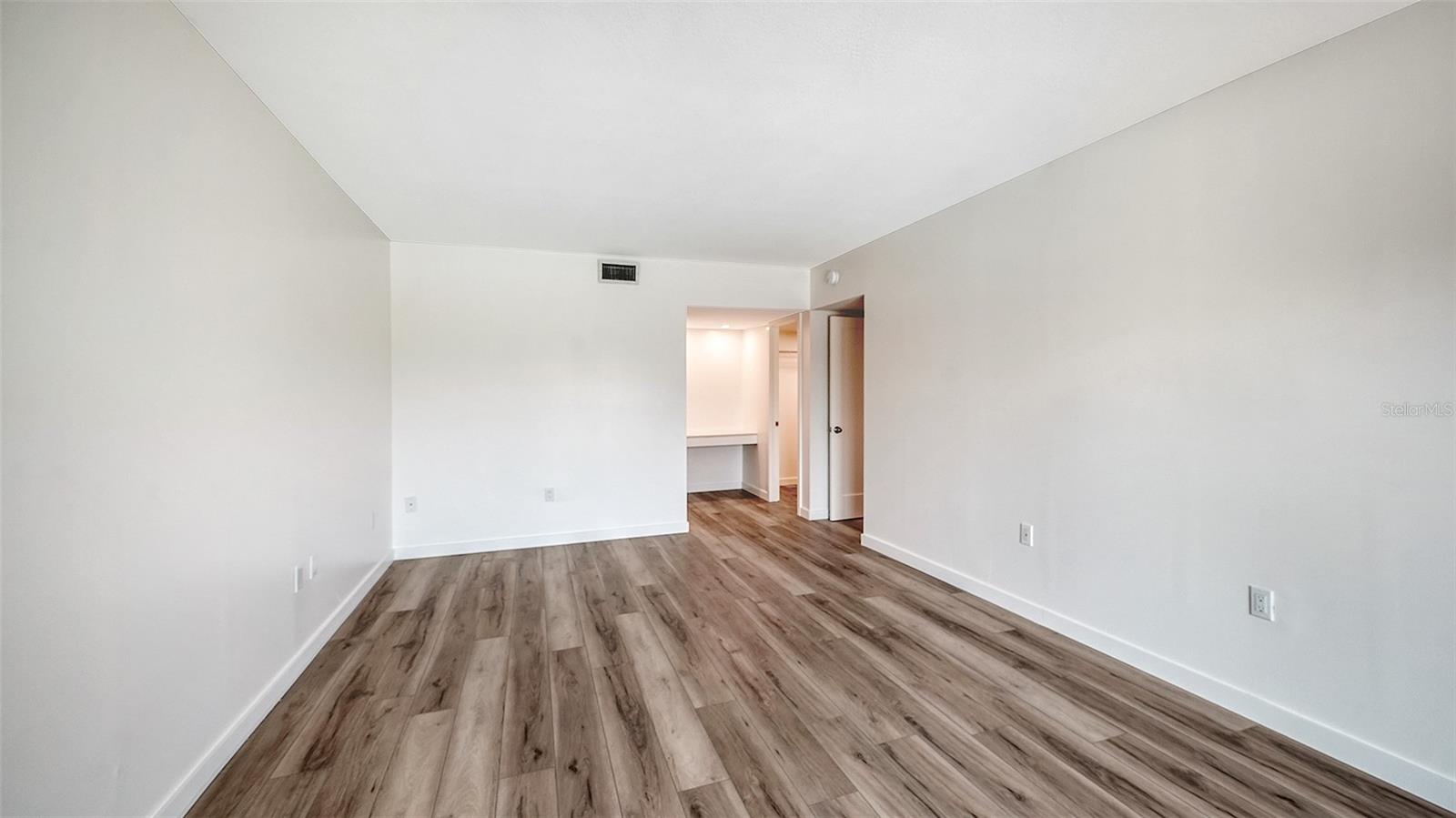 1000 LONGBOAT CLUB RD #304