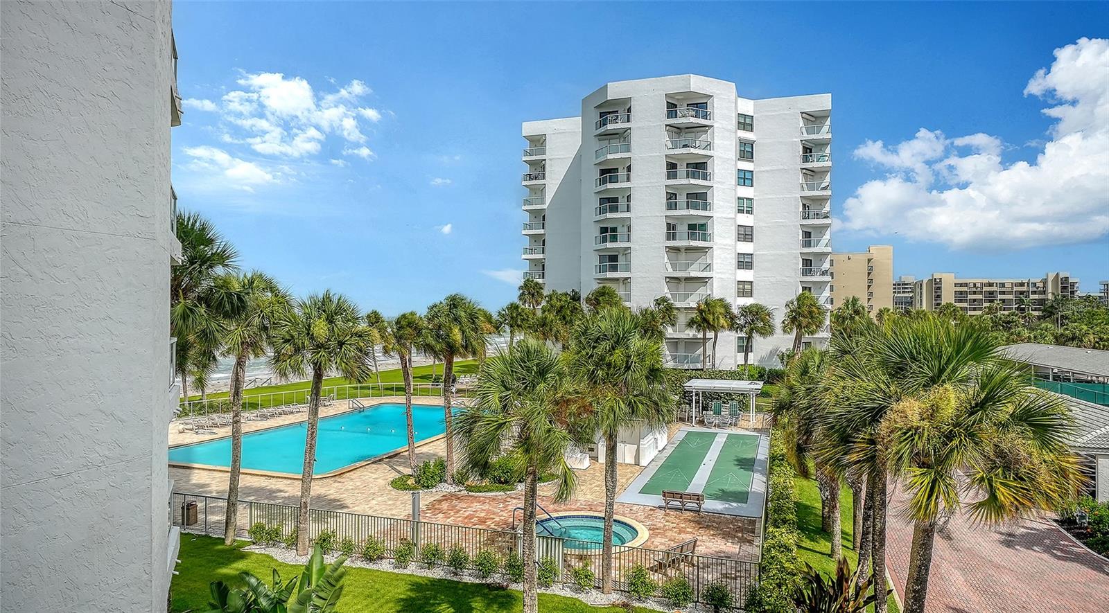 1000 LONGBOAT CLUB RD #304