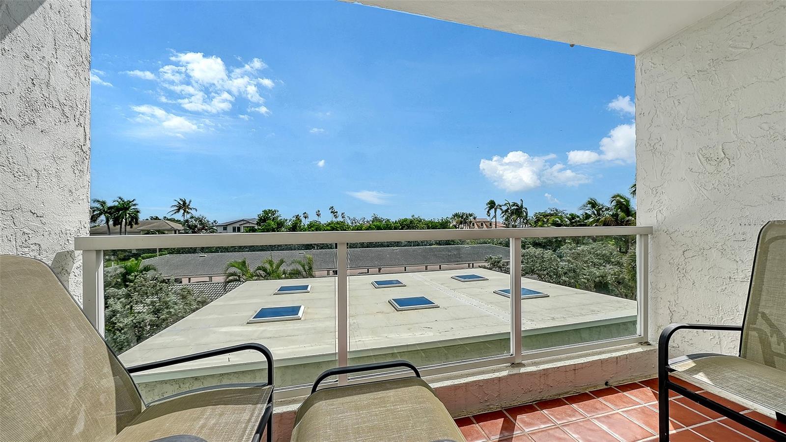 1000 LONGBOAT CLUB RD #304