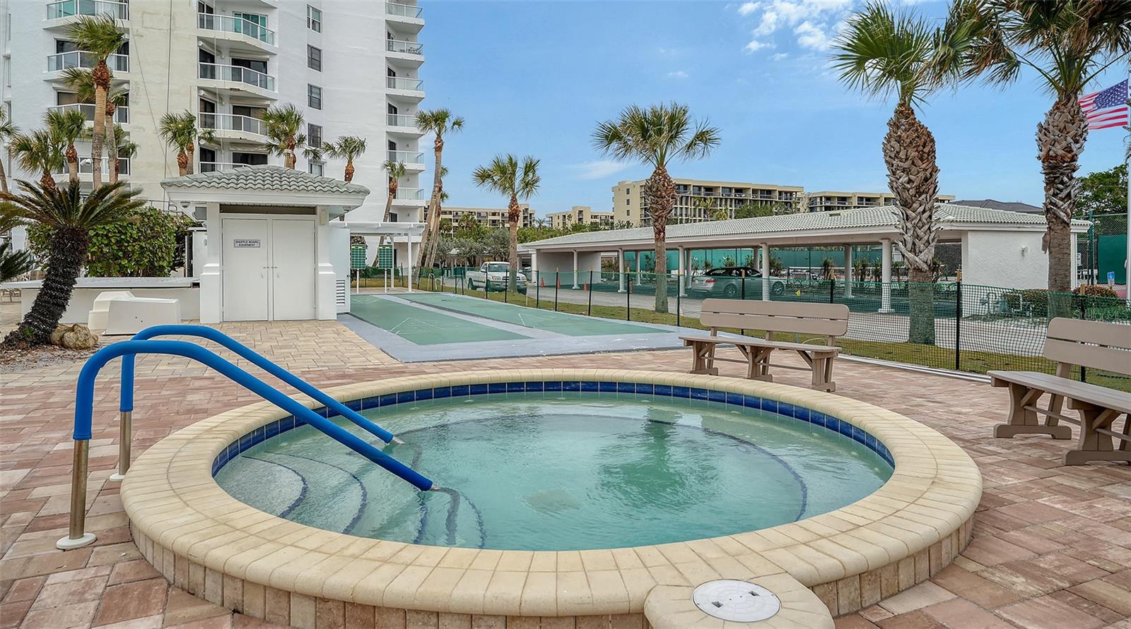 1000 LONGBOAT CLUB RD #304