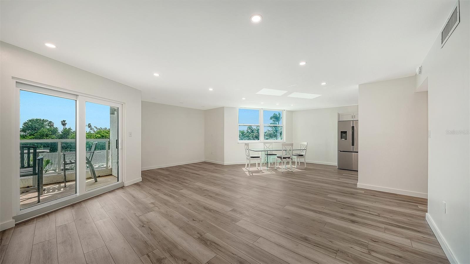 1000 LONGBOAT CLUB RD #304