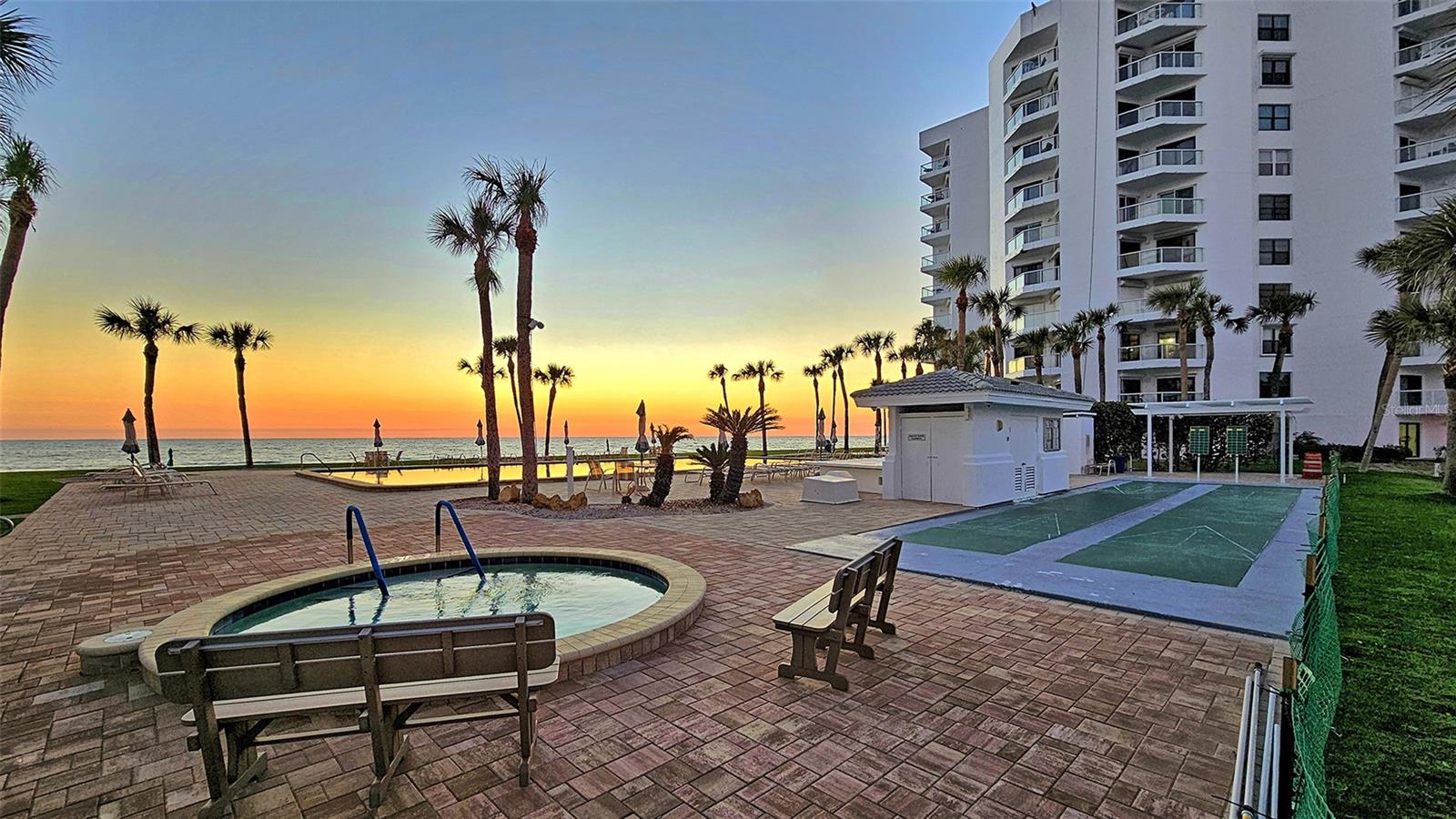 1000 LONGBOAT CLUB RD #304