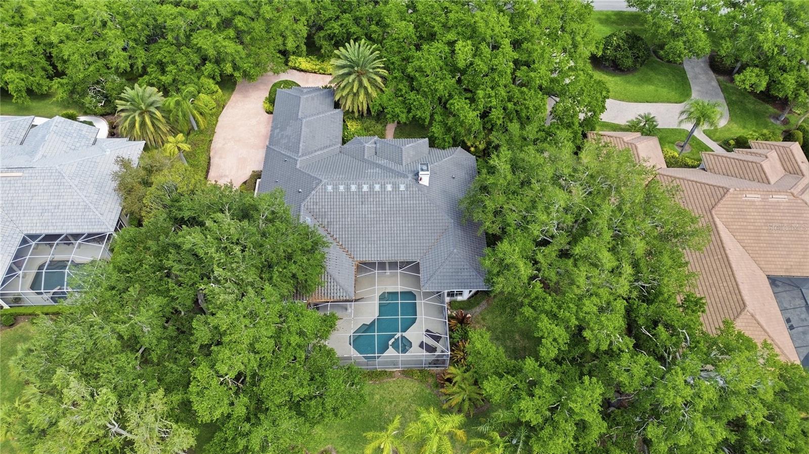 402 MACEWEN DR