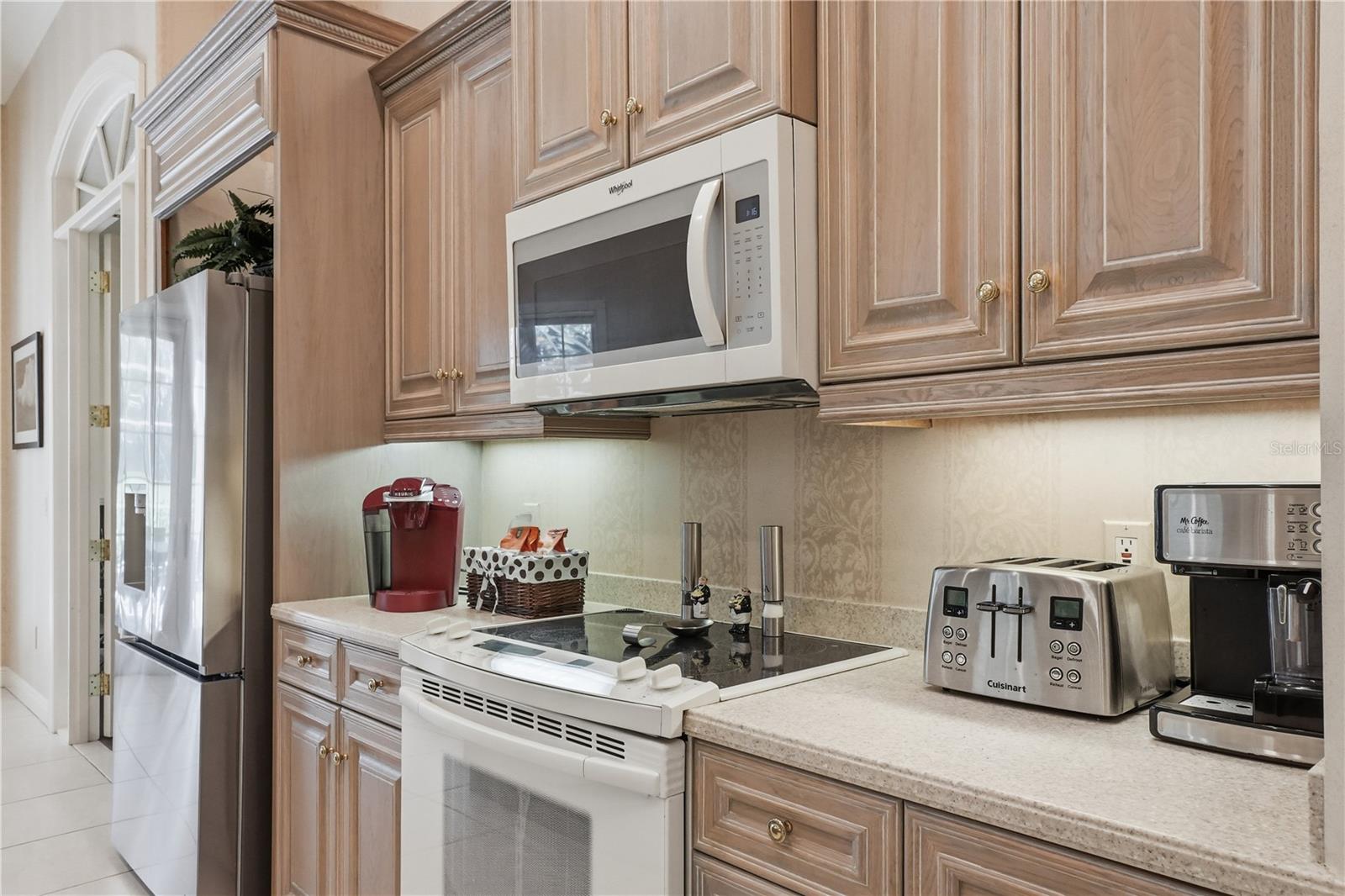 402 MACEWEN DR