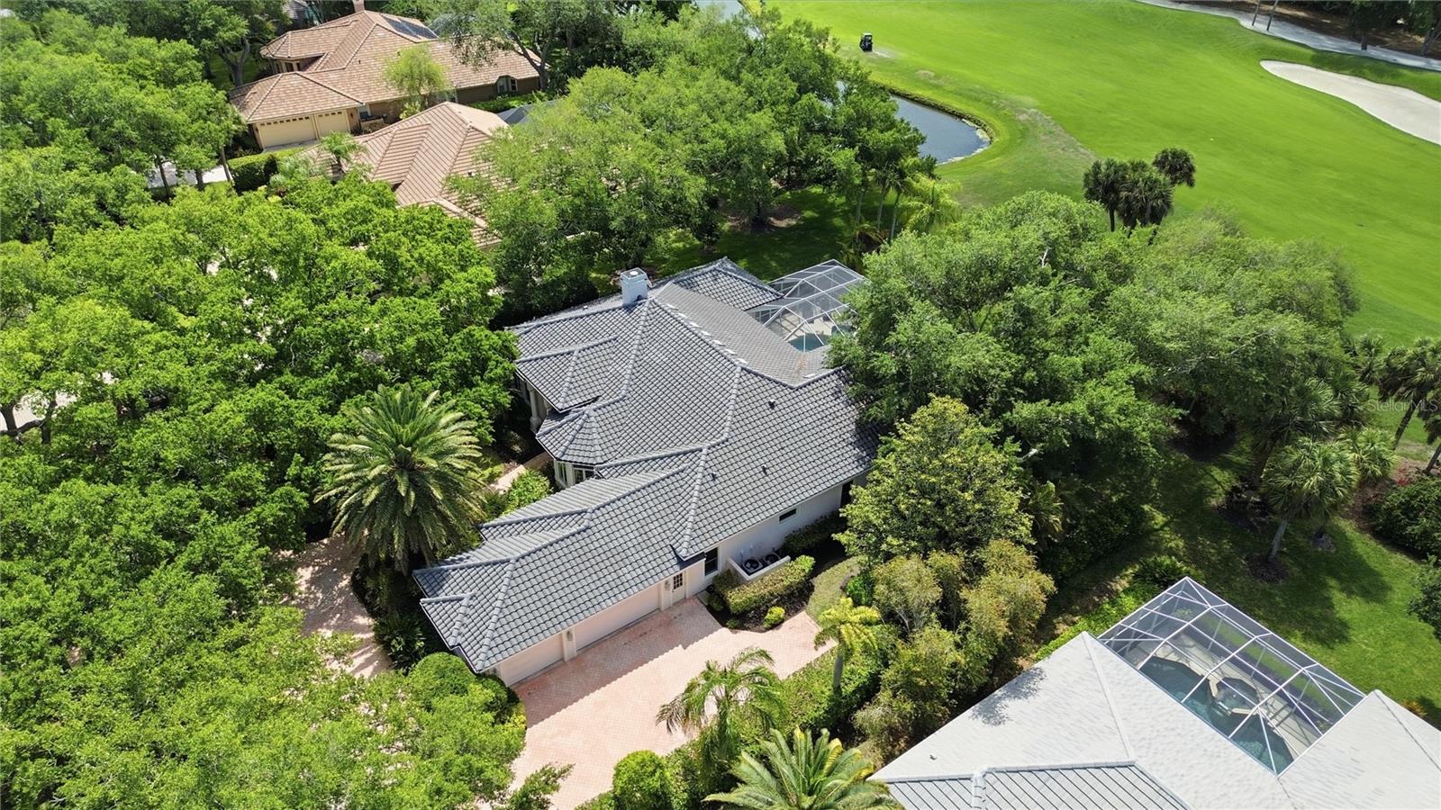402 MACEWEN DR
