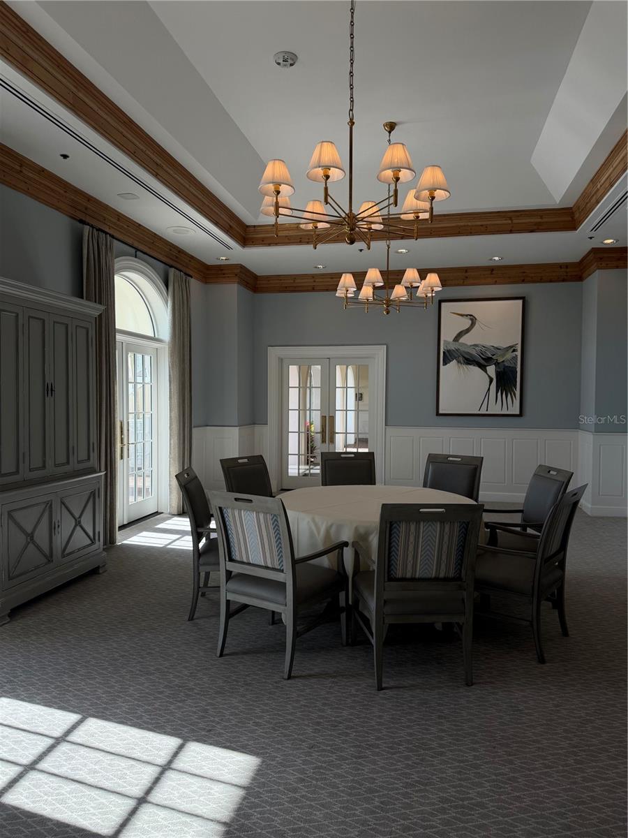 402 MACEWEN DR