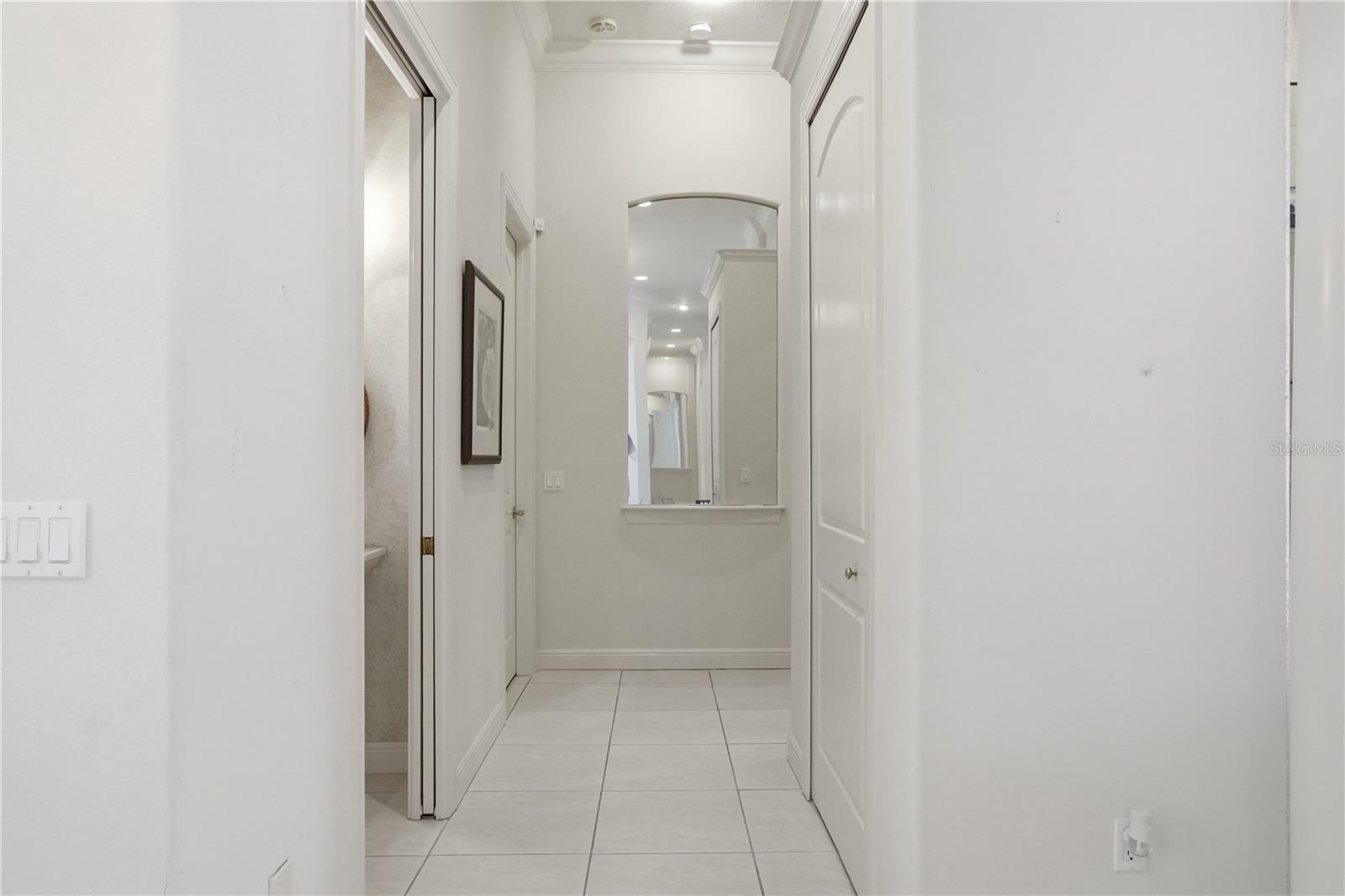 402 MACEWEN DR