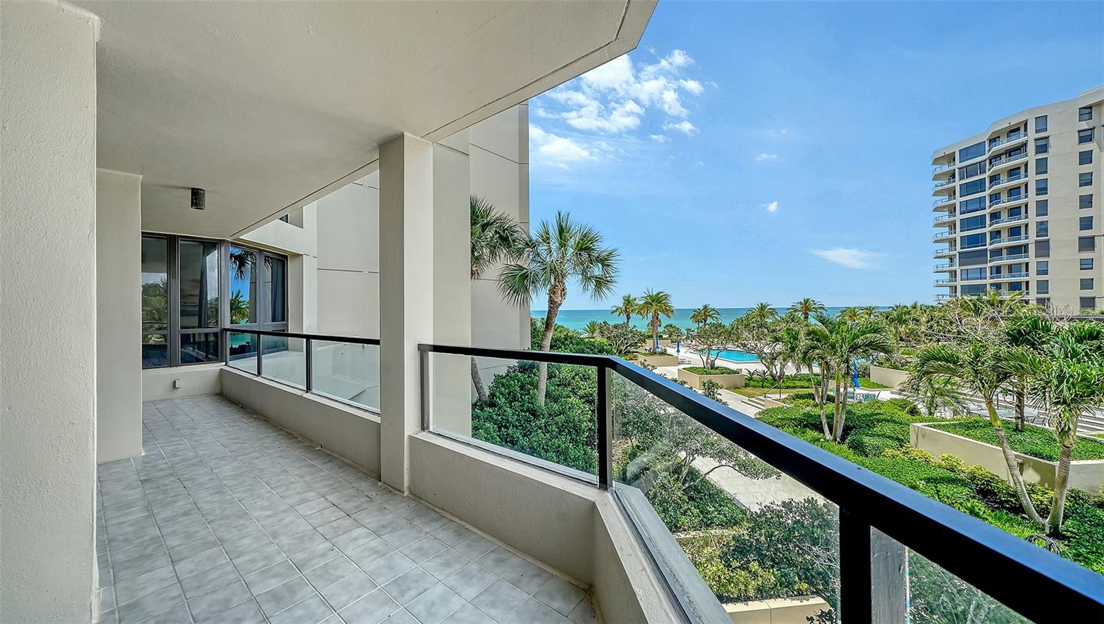 1211 GULF OF MEXICO DR #105