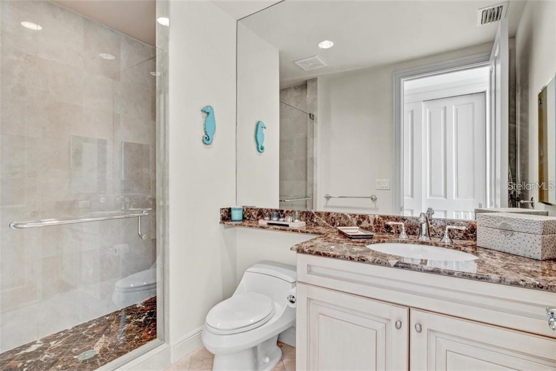 1300 BENJAMIN FRANKLIN DR #301