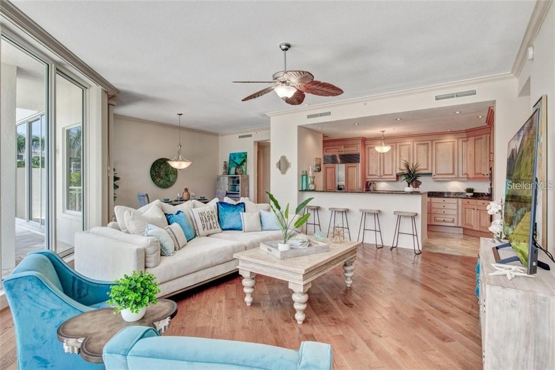 1300 BENJAMIN FRANKLIN DR #301