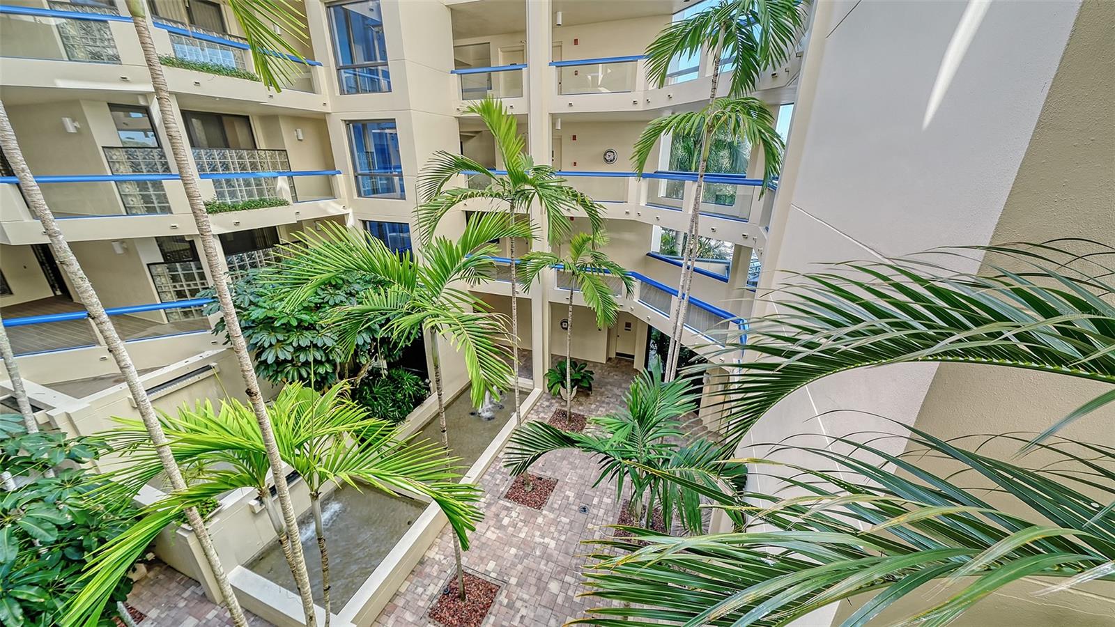 2110 HARBOURSIDE DR #523