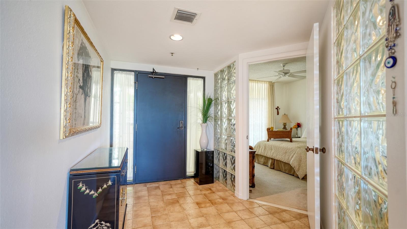 2110 HARBOURSIDE DR #523