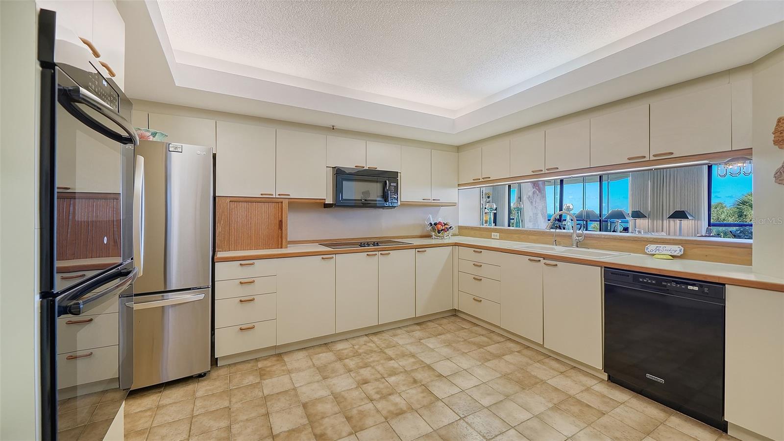 2110 HARBOURSIDE DR #523