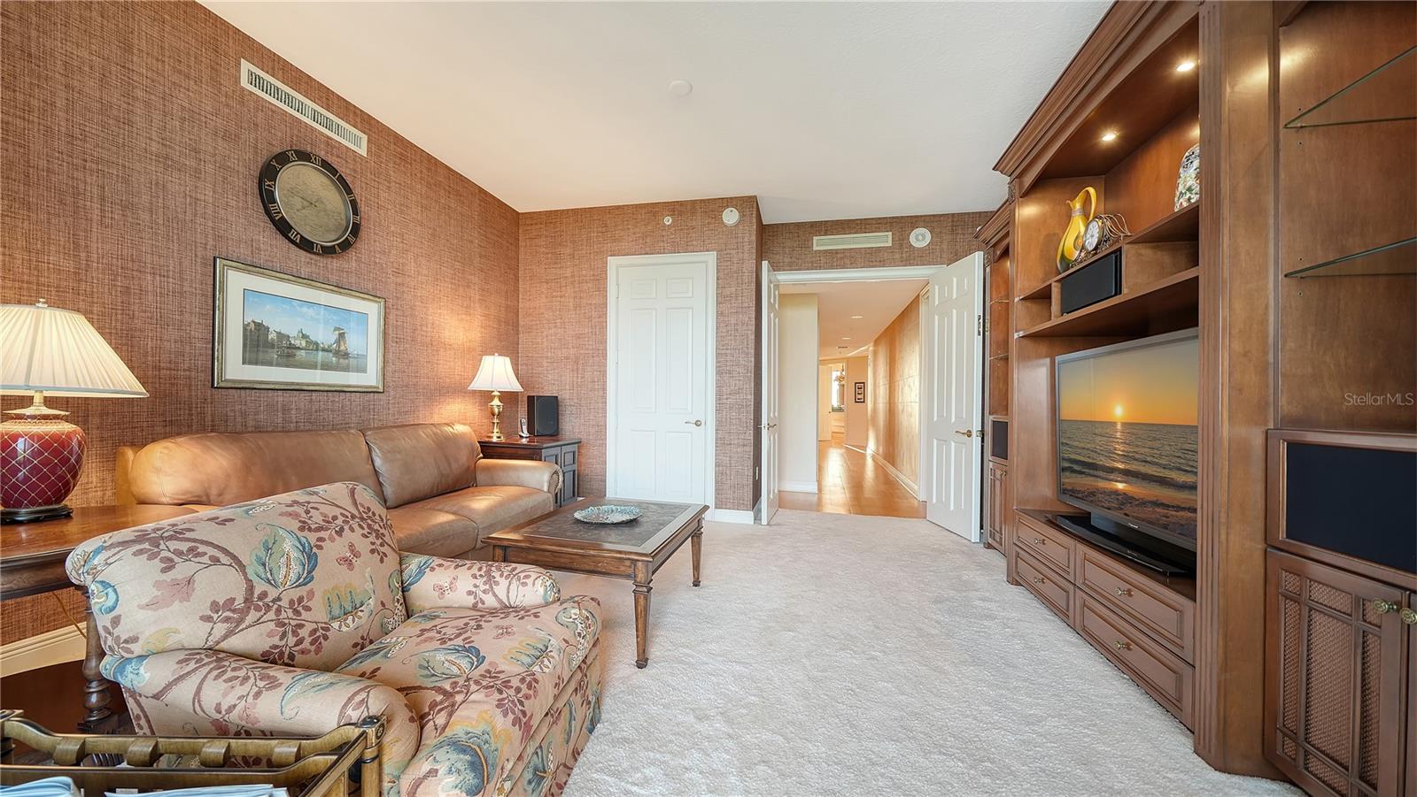 1300 BENJAMIN FRANKLIN DR #1003