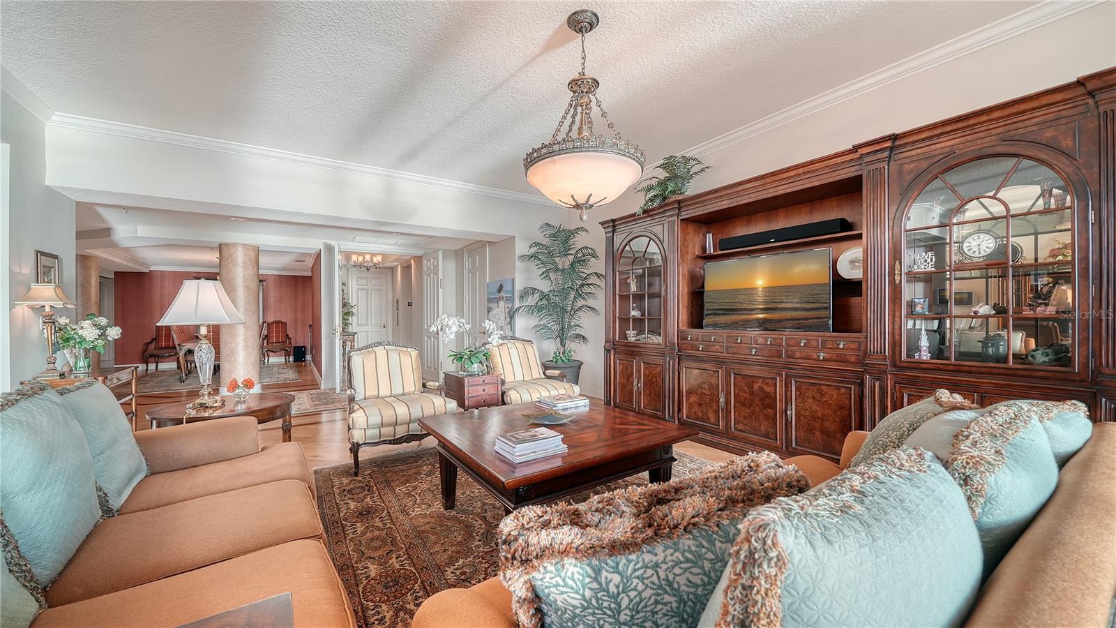 1300 BENJAMIN FRANKLIN DR #1003
