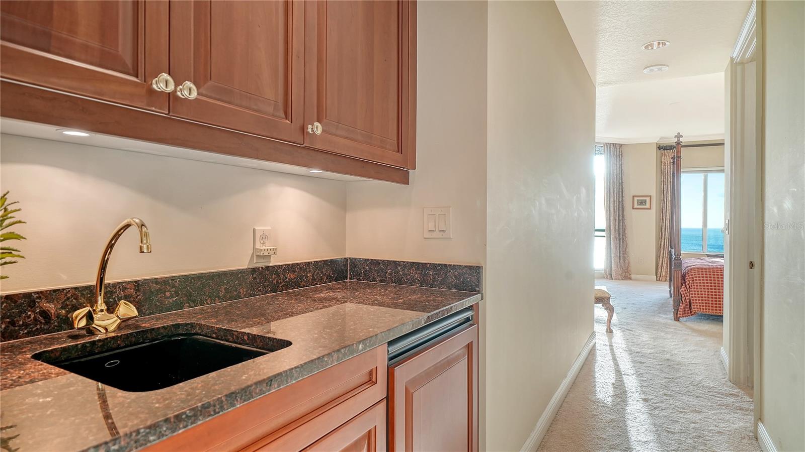 1300 BENJAMIN FRANKLIN DR #1003