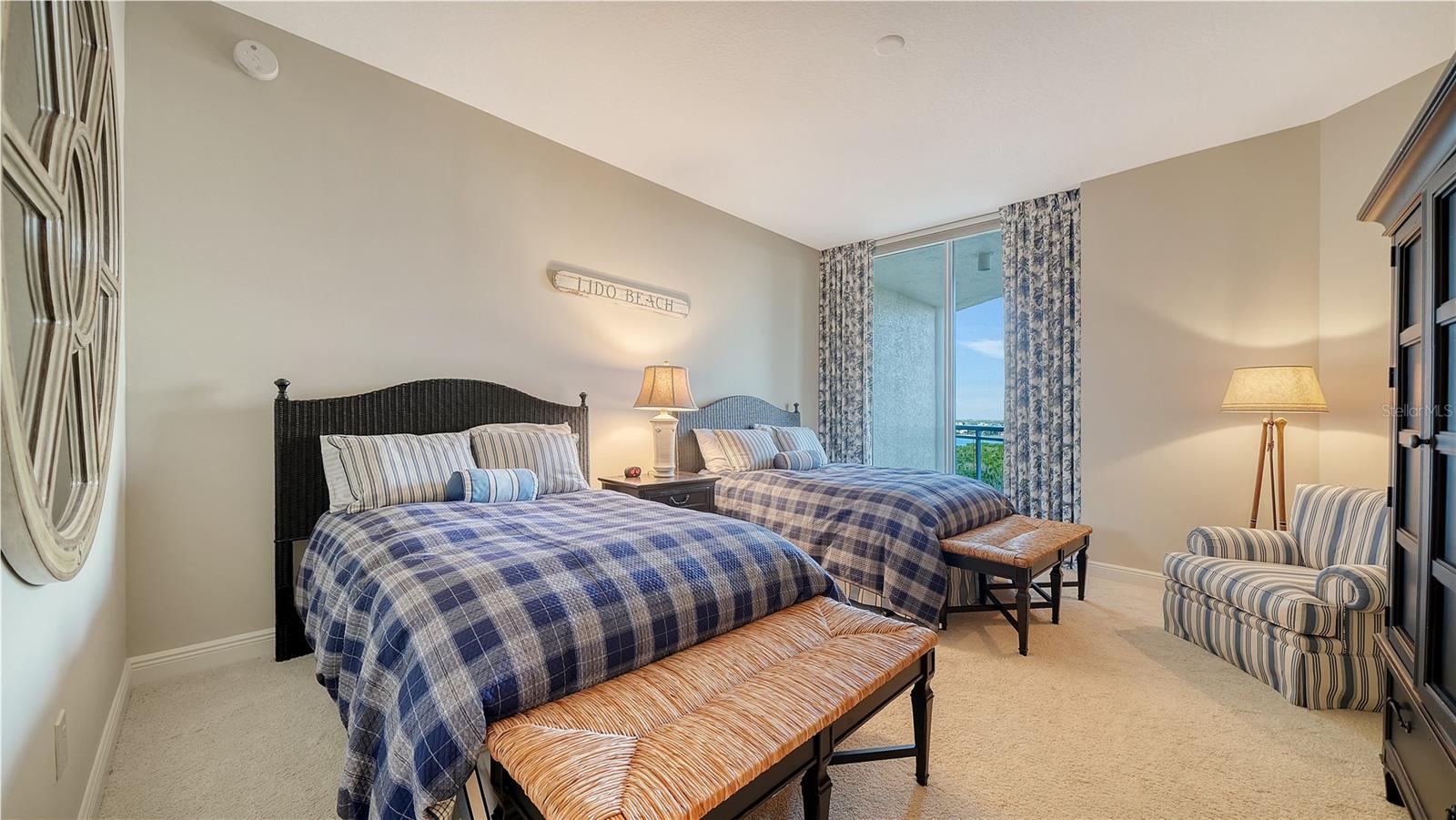 1300 BENJAMIN FRANKLIN DR #1003