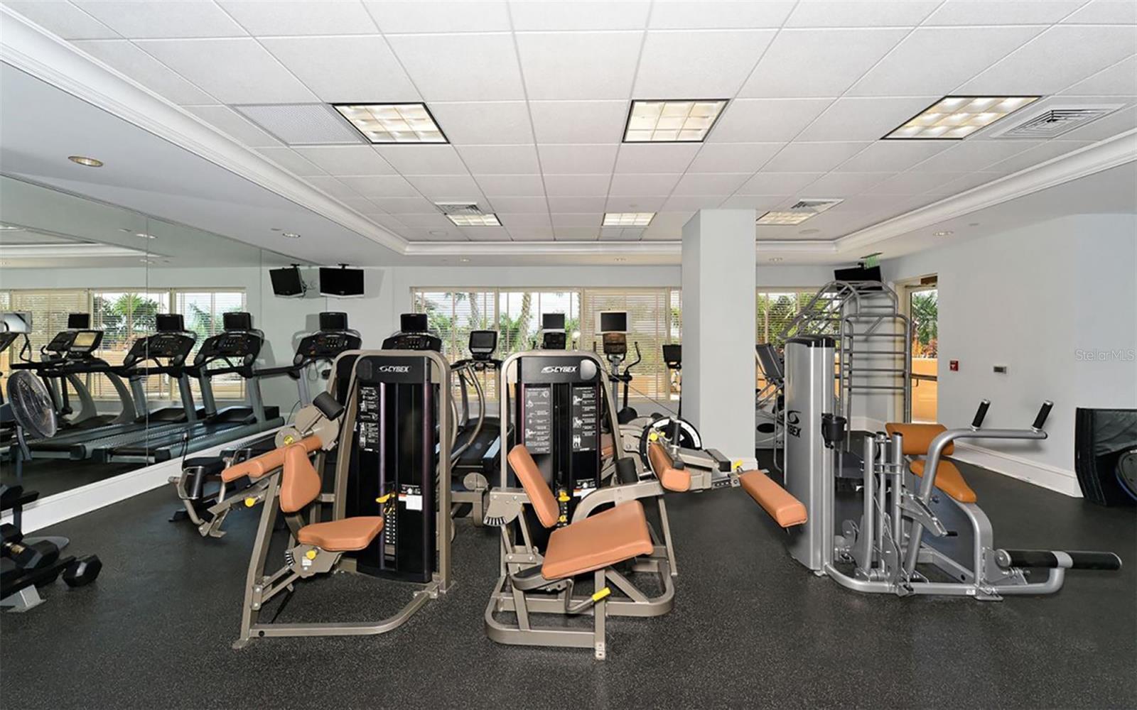 1300 BENJAMIN FRANKLIN DR #1003