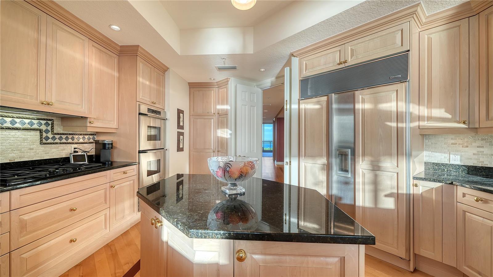 1300 BENJAMIN FRANKLIN DR #1003