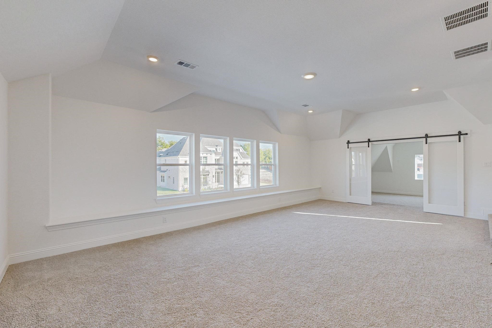 2916 Shadybrook Drive