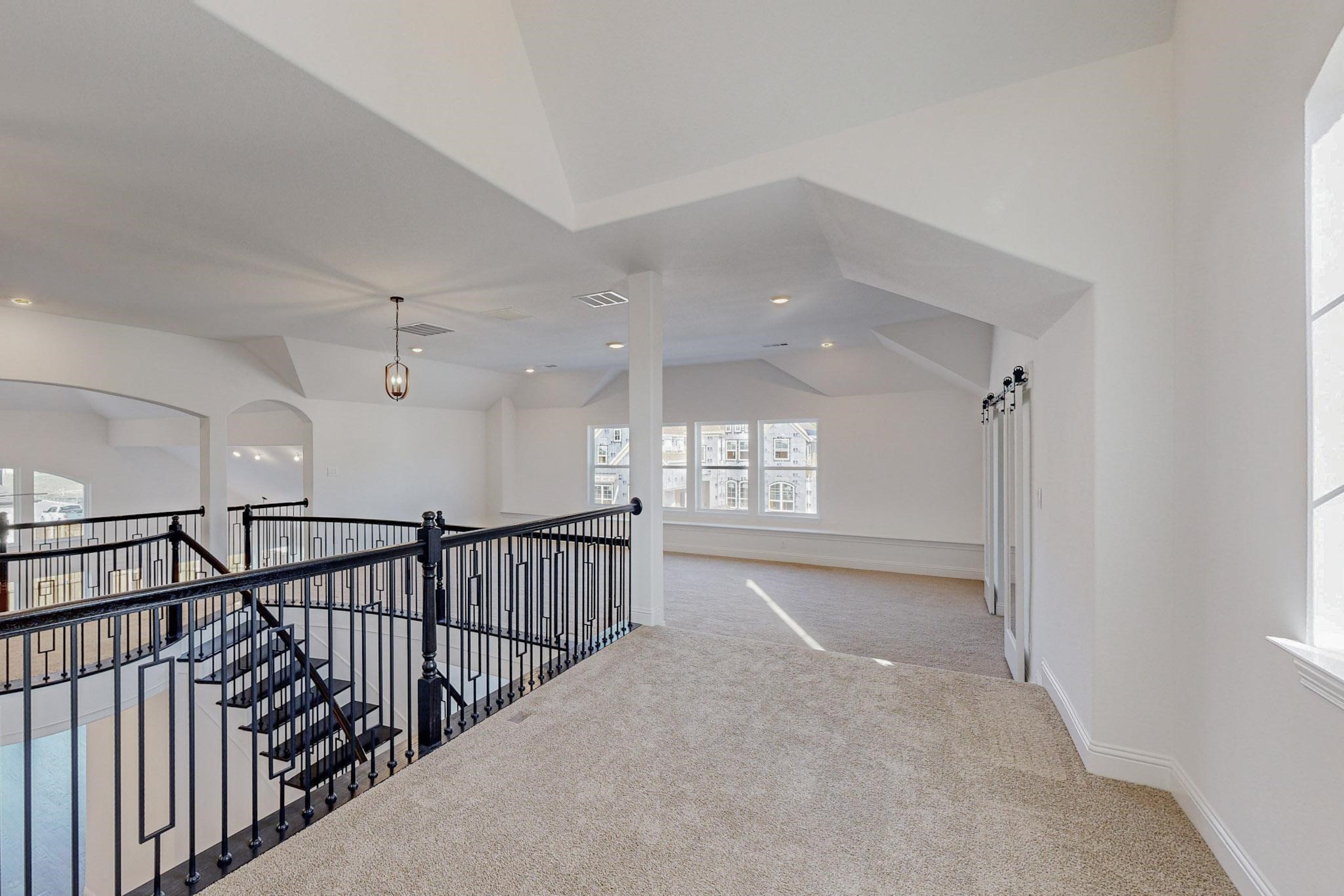 2916 Shadybrook Drive