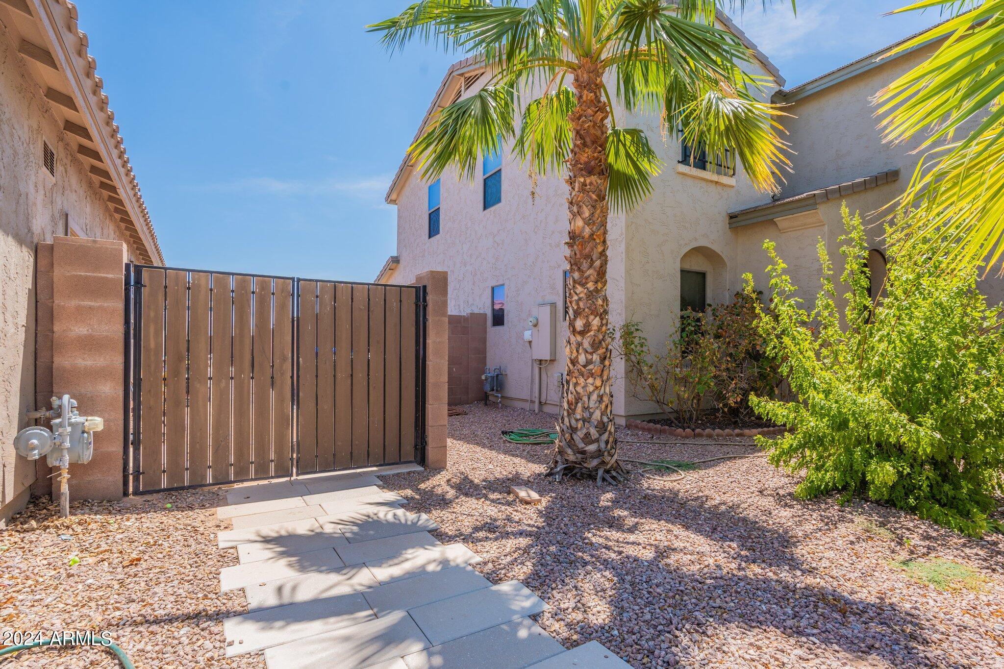 40607 W PARKHILL Drive
