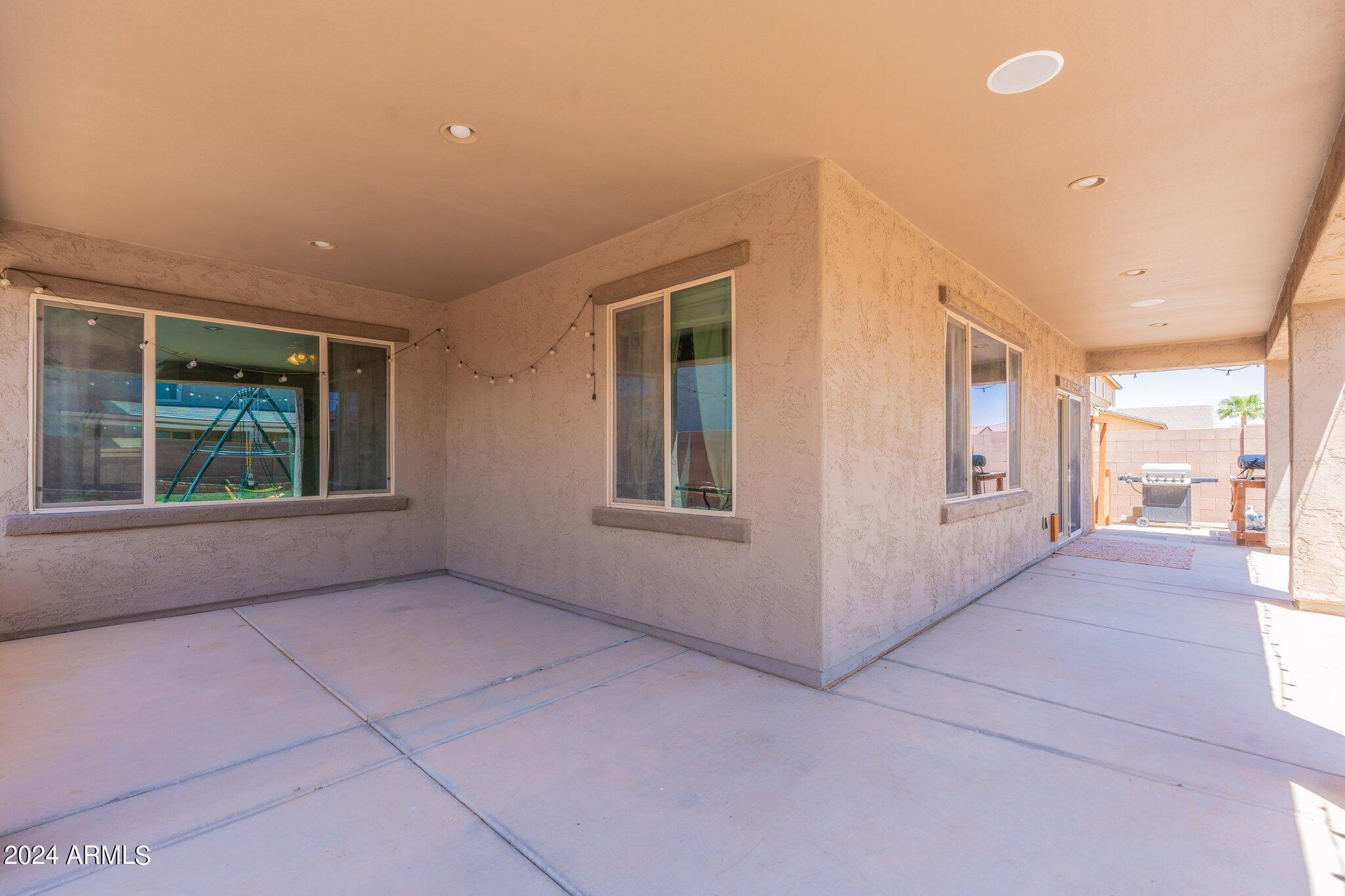 40607 W PARKHILL Drive