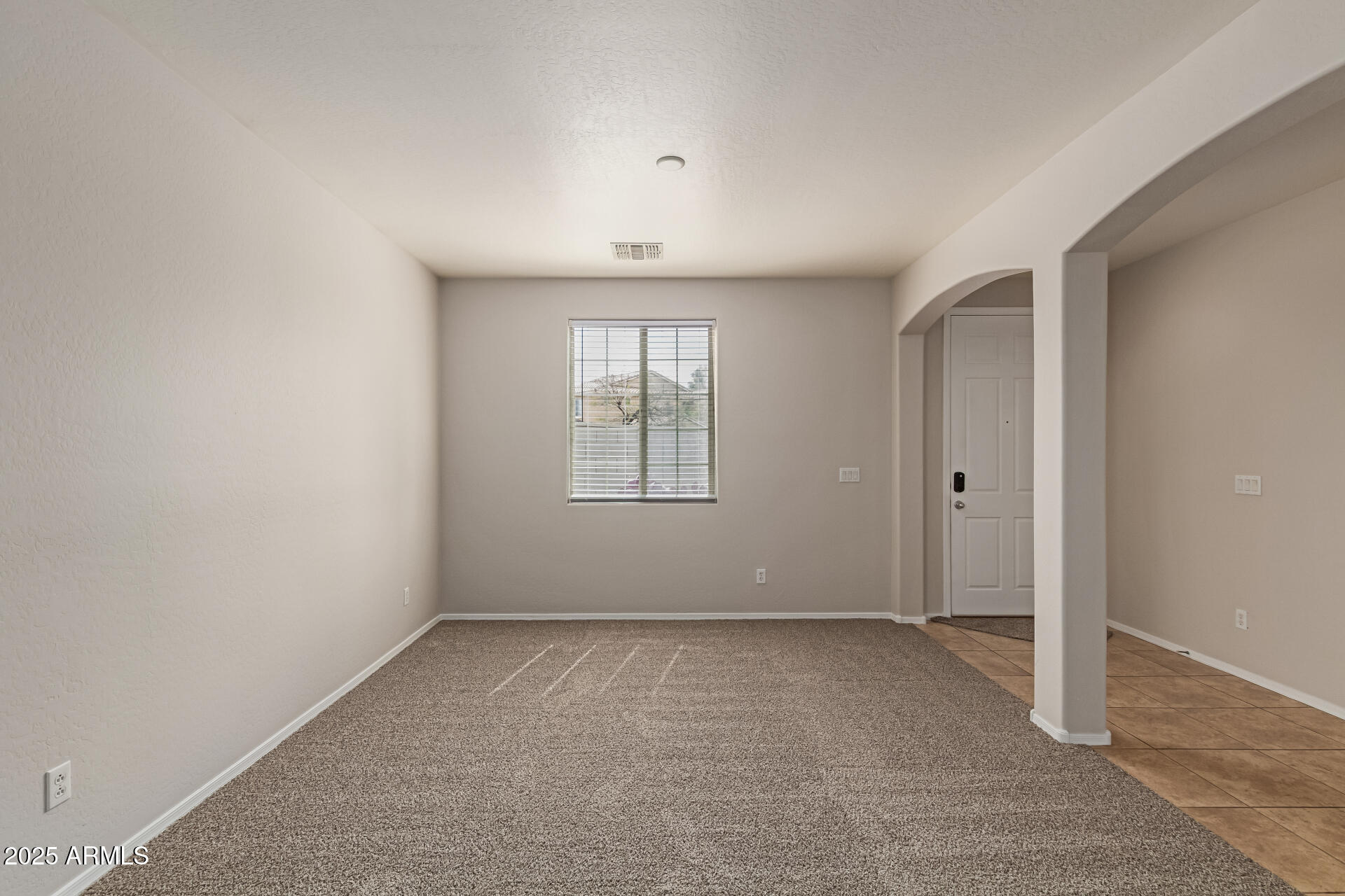 42374 W AVELLA Drive