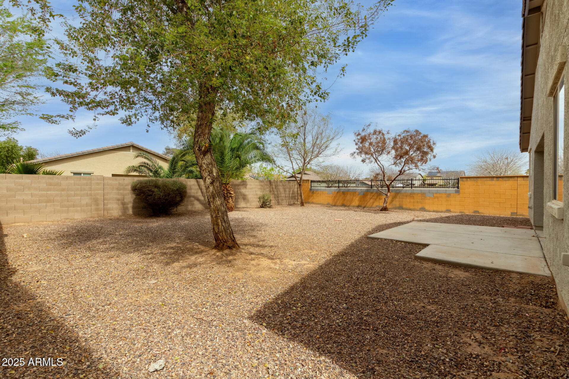 42374 W AVELLA Drive