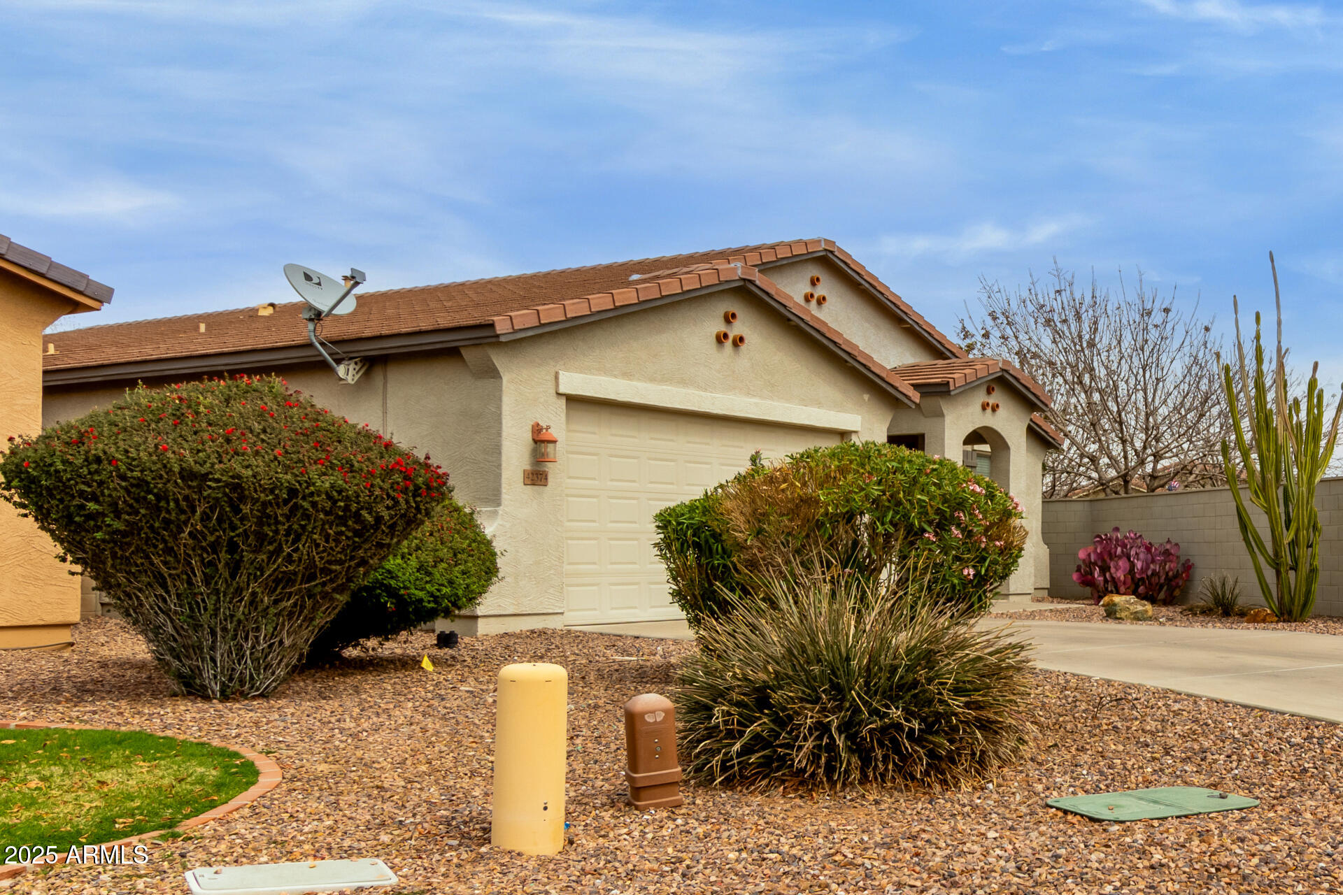 42374 W AVELLA Drive