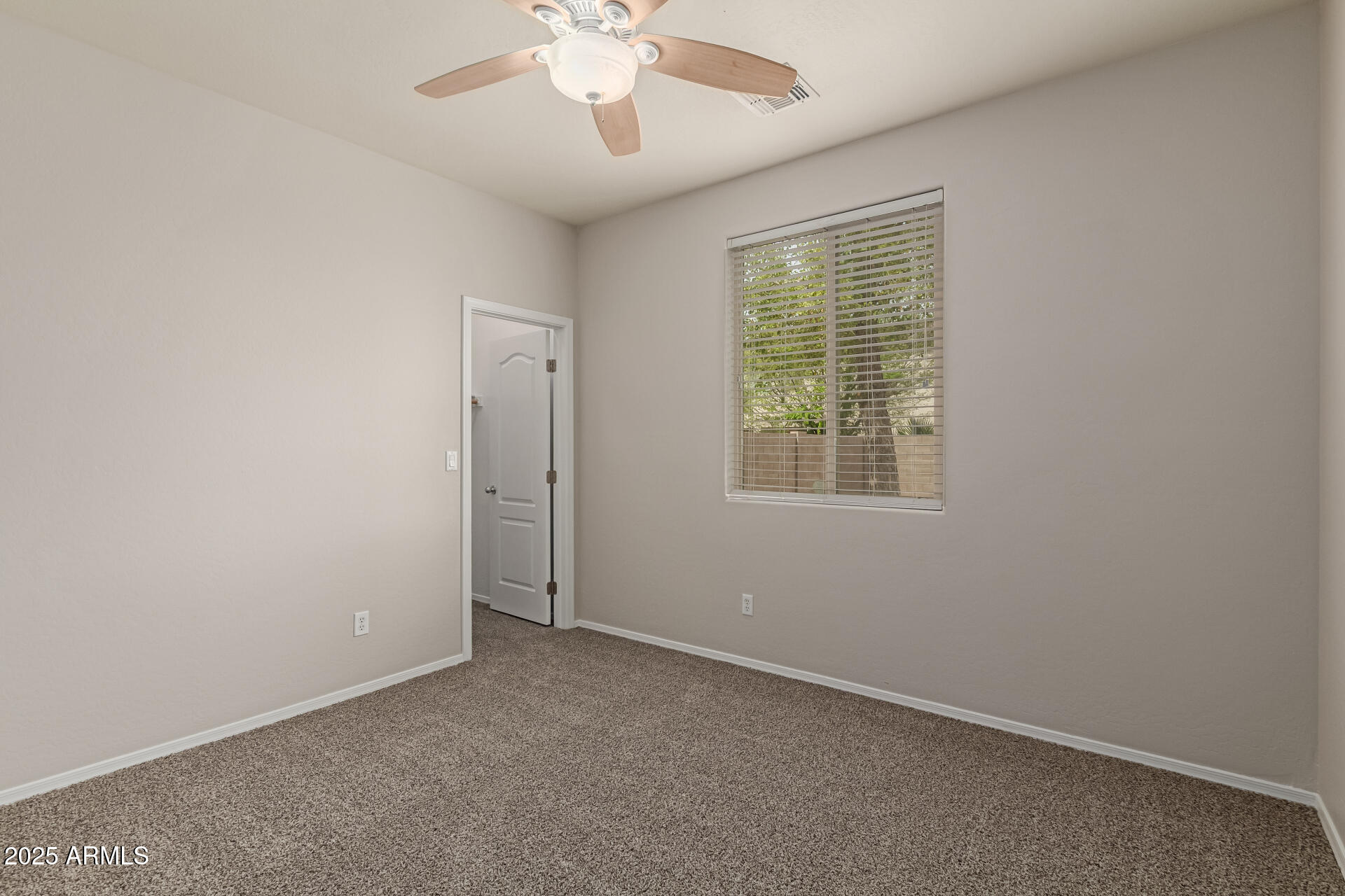42374 W AVELLA Drive