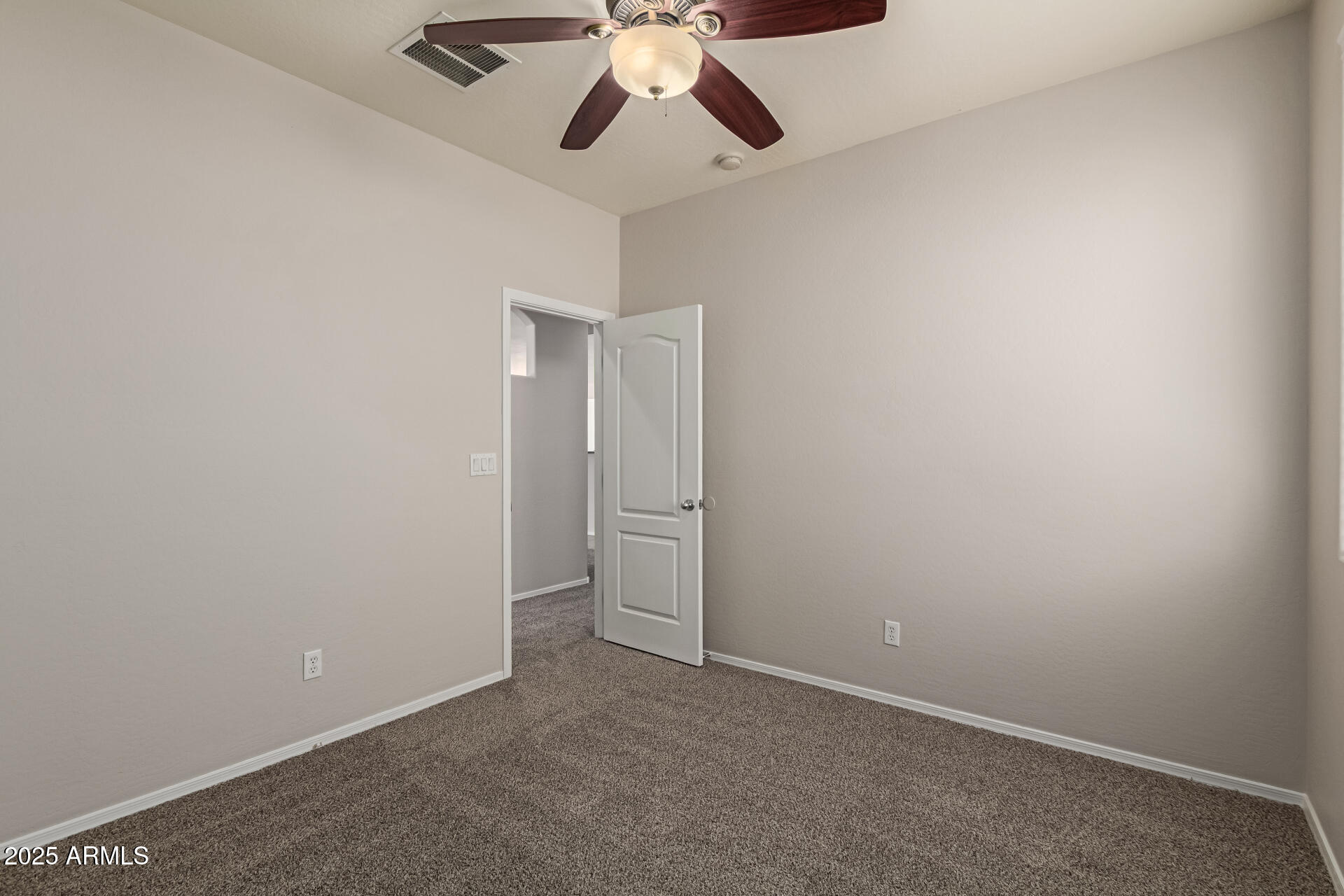 42374 W AVELLA Drive