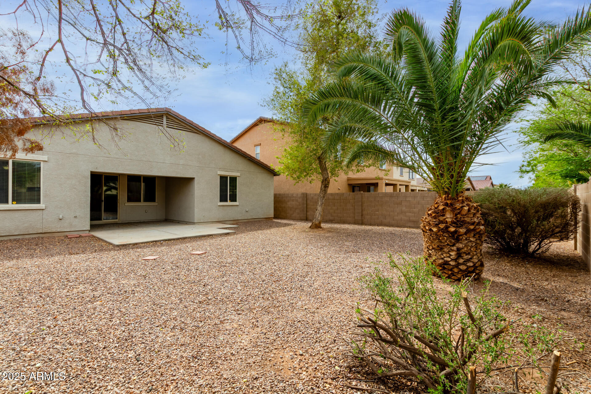 42374 W AVELLA Drive