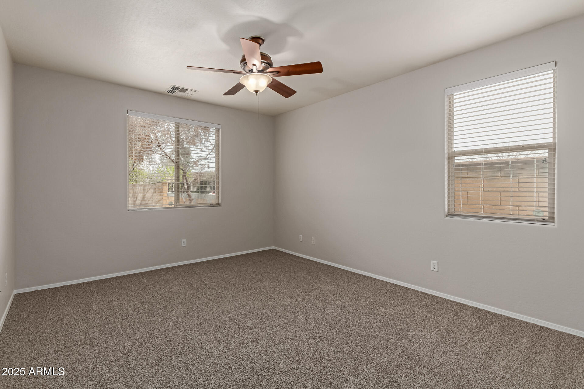42374 W AVELLA Drive