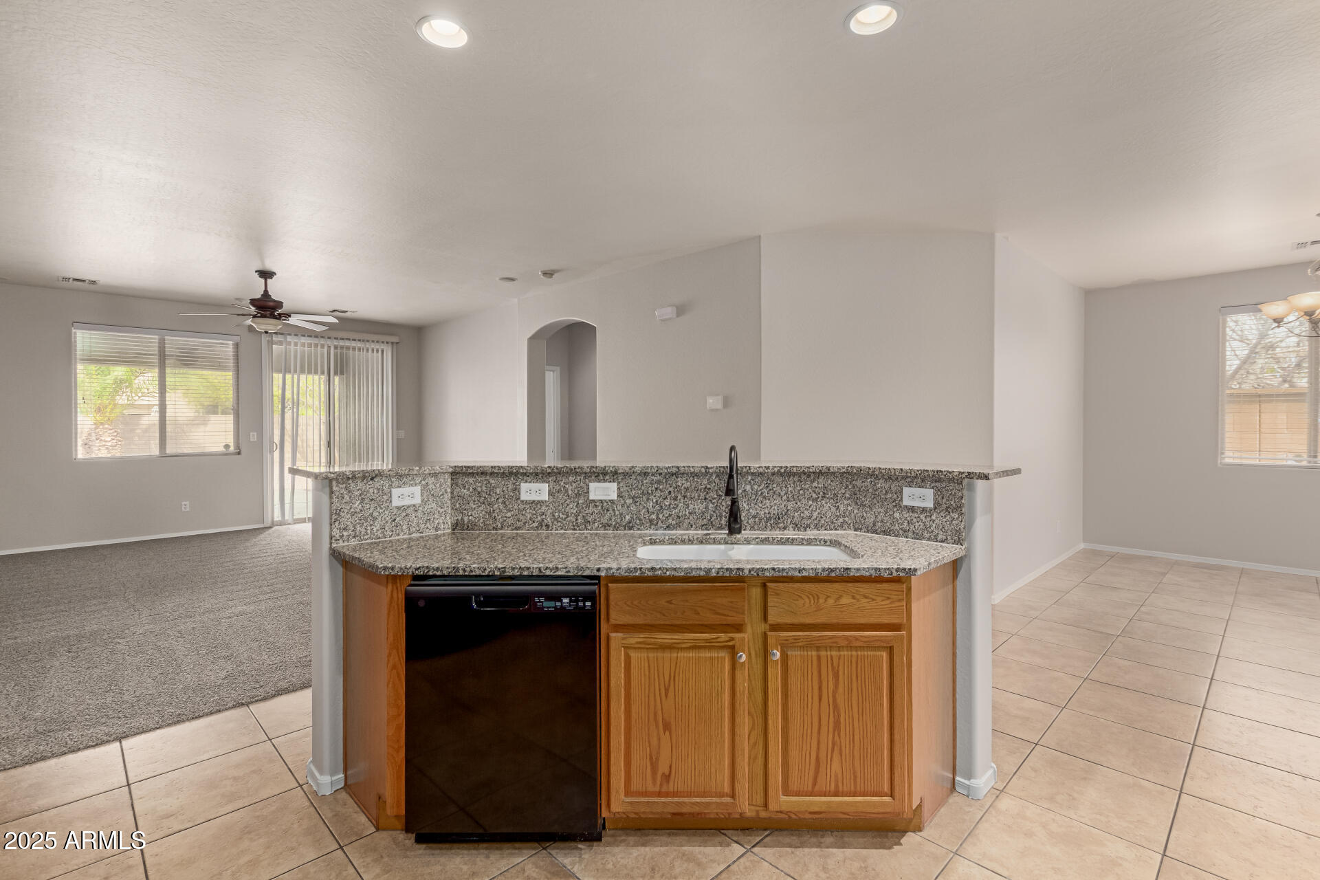42374 W AVELLA Drive