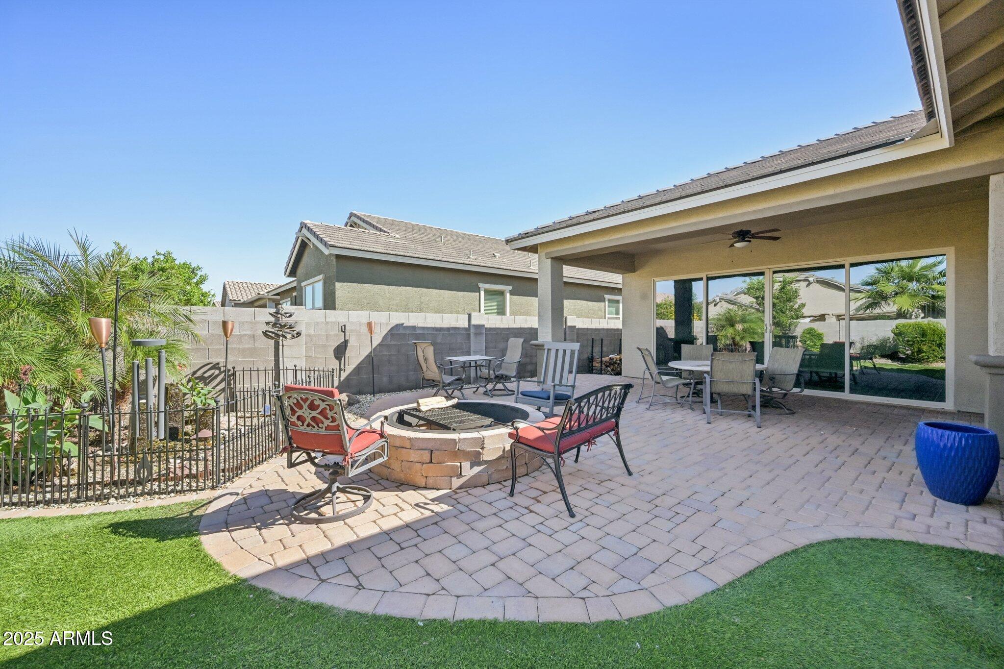 41356 W CENTENNIAL Drive